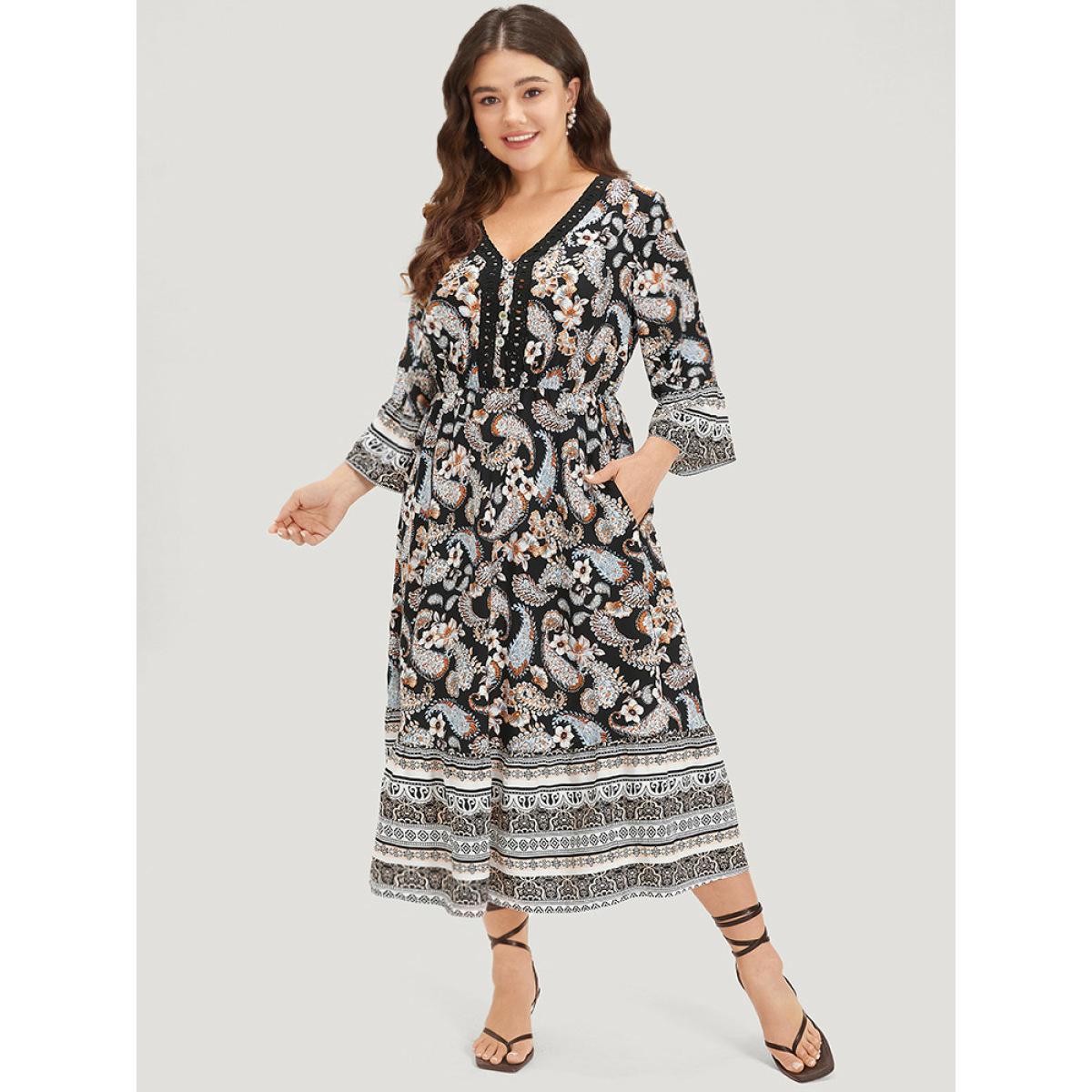 Plus Size Floral & Paisley Print Elastic Waist Button Detail Dress Black Women Vacation Printed V-neck Elbow-length sleeve Curvy Midi Dress BloomChic 28/5X Product Image