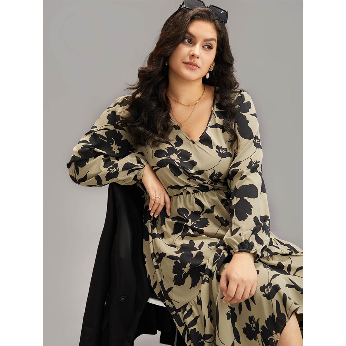 Plus Size Silhouette Floral Print Elastic Wais Dress LightBrown Women Elegant Elastic cuffs V-neck Sleeveless Curvy Midi Dress BloomChic 30/6X Product Image