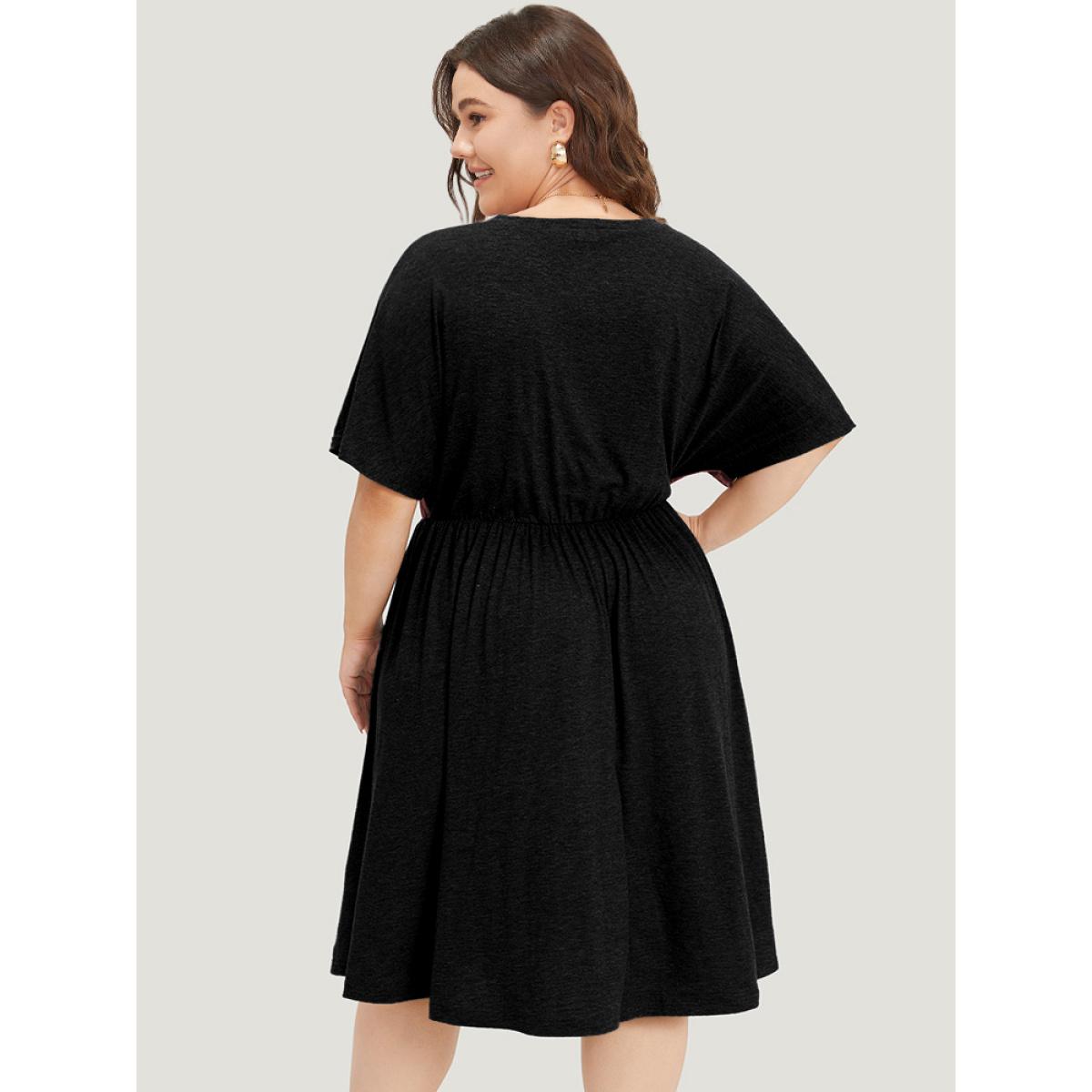 Plus Size Supersoft Essentials Contrast Pocket Gathered Elastic Waist Dress Black Women Casual Plain Round Neck Short sleeve Curvy Midi Dress BloomChic 12/L Product Image