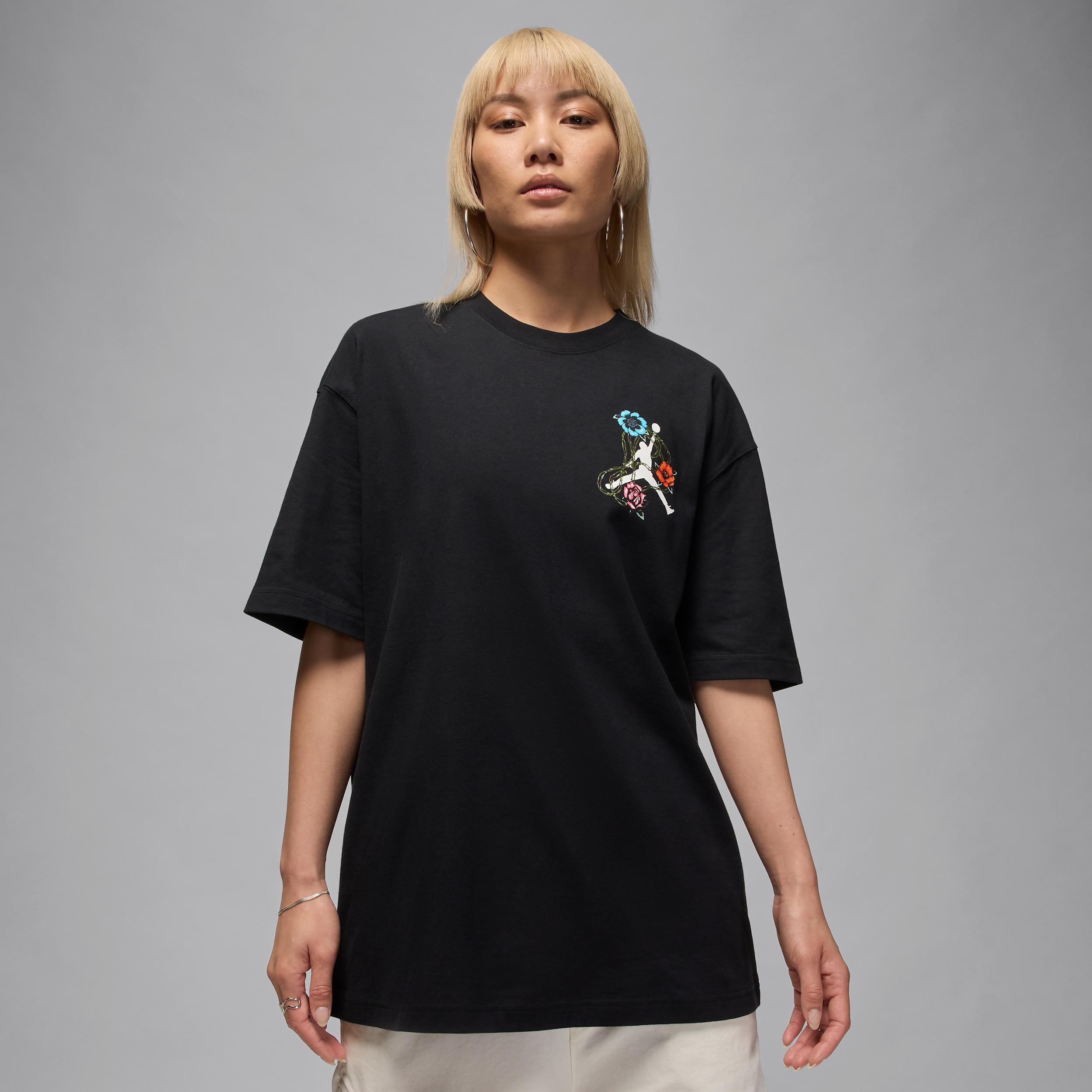 Jordan Flight Women's Oversized Graphic T-Shirt Product Image