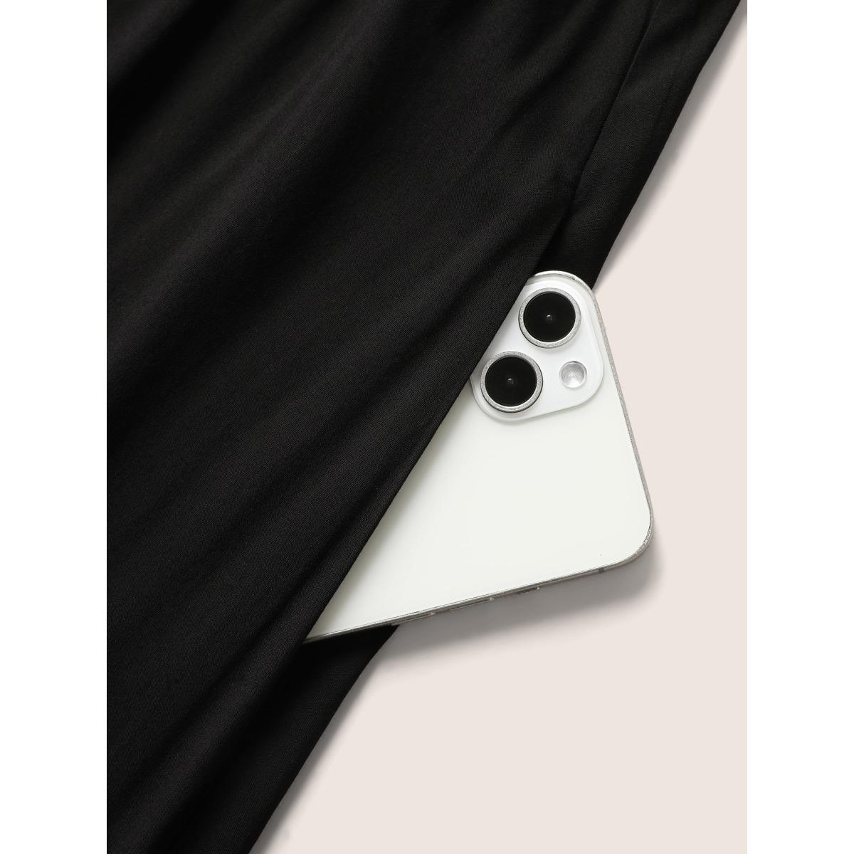 Plus Size Plain Gathered Elastic Waist Ruffle Trim Dress Black Women Casual Gathered Non Sleeveless Curvy BloomChic 28/5X Product Image