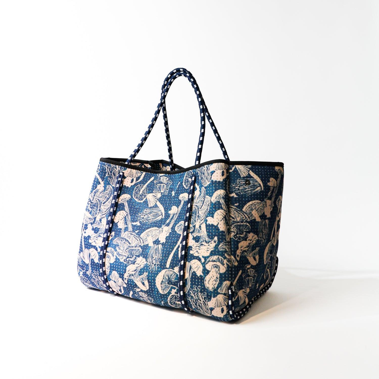 EVERYDAY TOTE SHROOMS TEAL Product Image