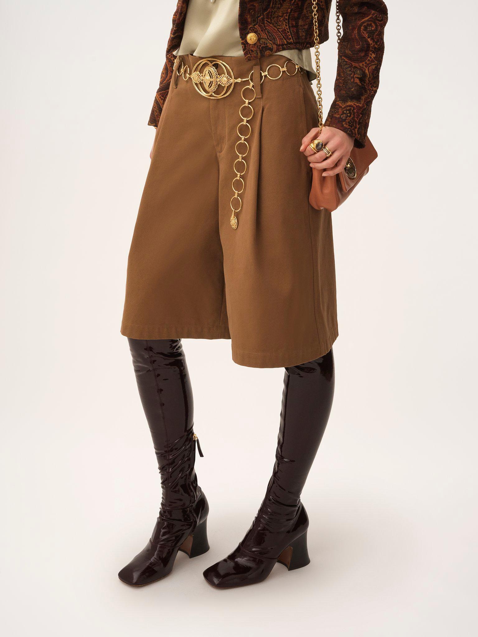 High-rise wide-leg bermuda shorts in cotton Product Image