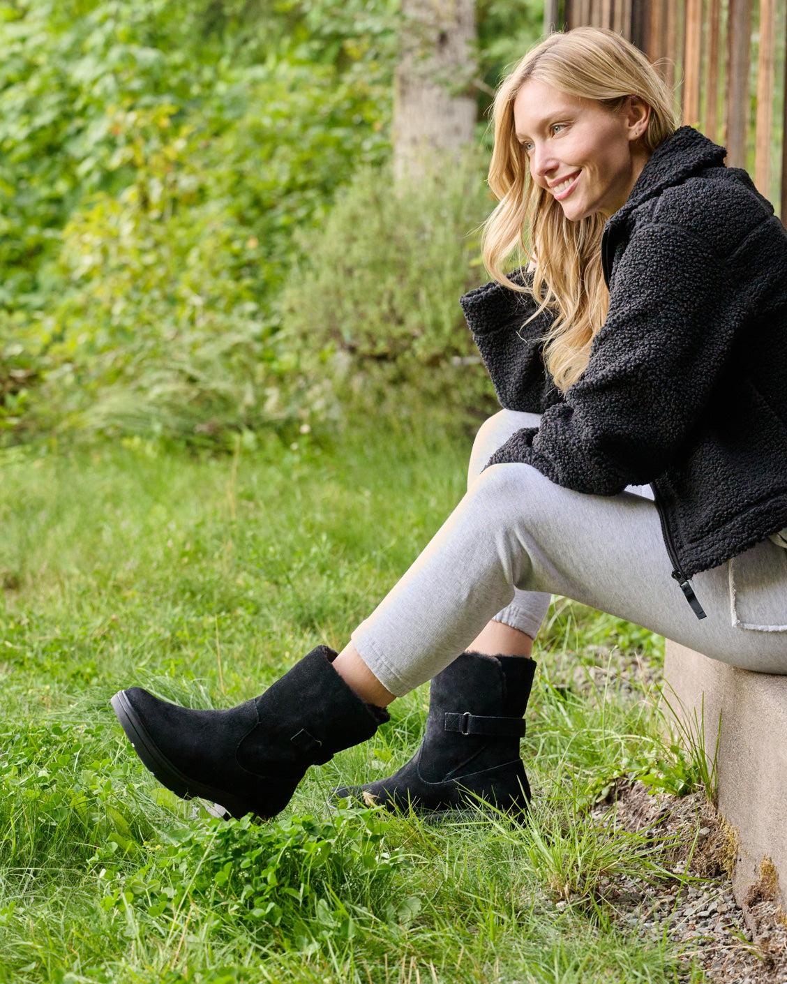 Vista Mid Boot Metatarsal Female Product Image