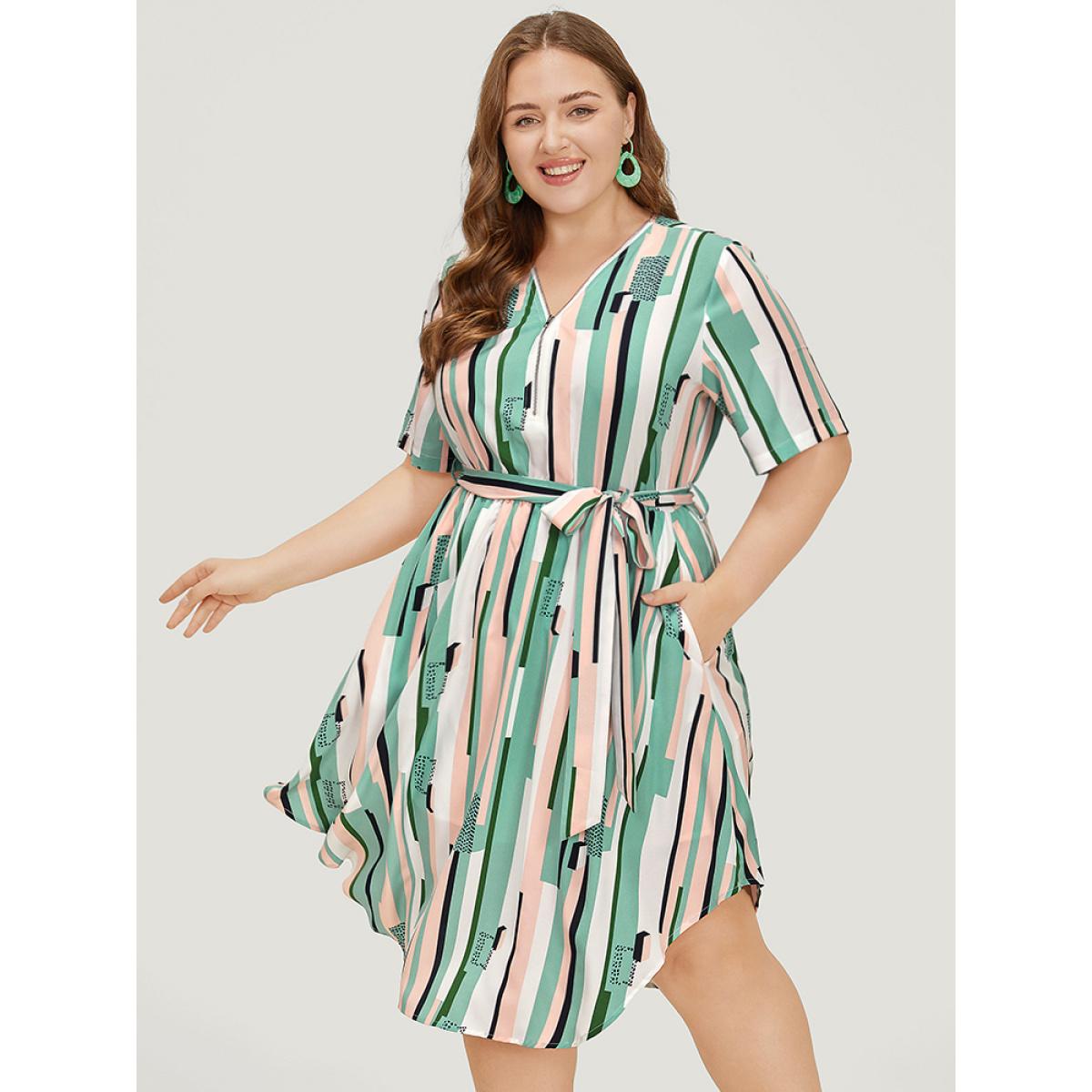 Plus Size Geometric Contrast Curved Hem Pocket Belt Zipper Dress Multicolor Women Office Lined V-neck Short sleeve Curvy Midi Dress BloomChic 14-16/1X Product Image