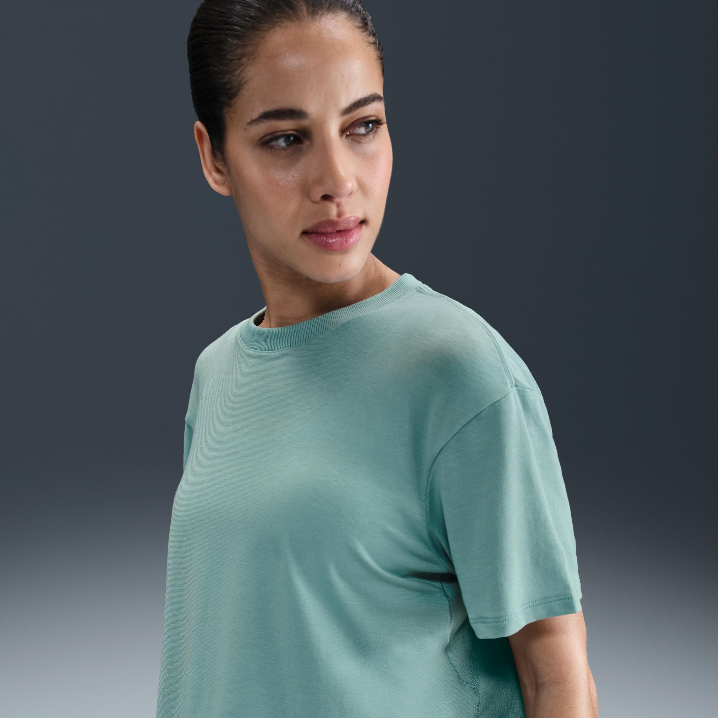 Nike Womens One Relaxed Dri-FIT Cropped Short-Sleeve Top | HJ1065-017 Product Image