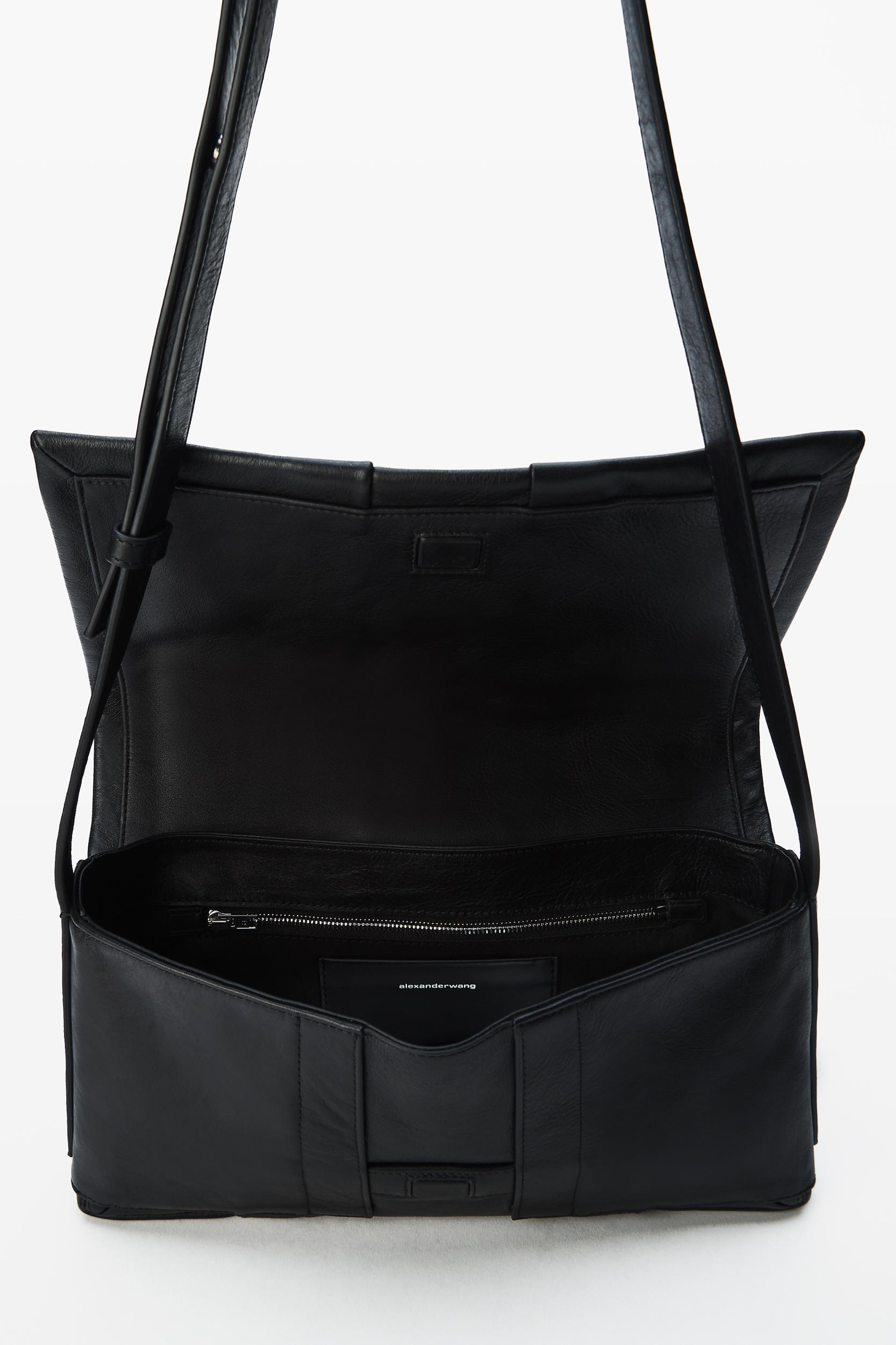 Pack Flap Crossbody Bag Leather Medium Product Image