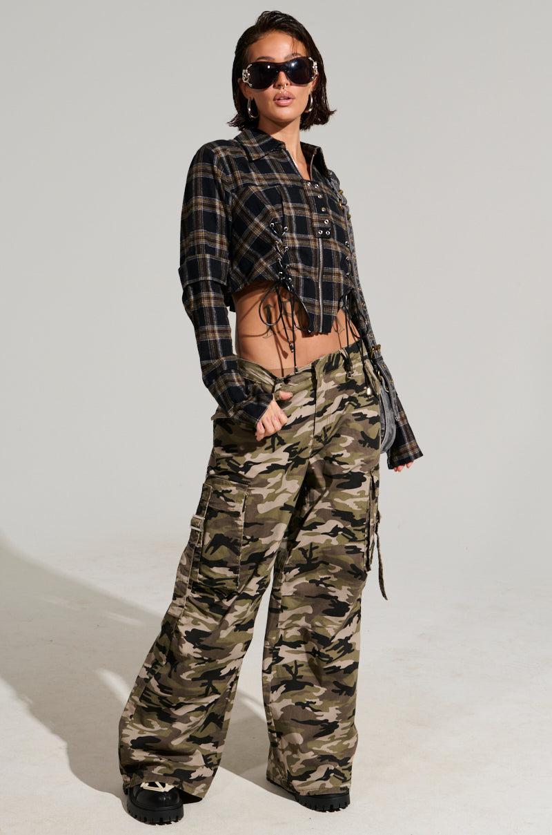 STREET STYLE WIDE LEG CAMO PANT Product Image