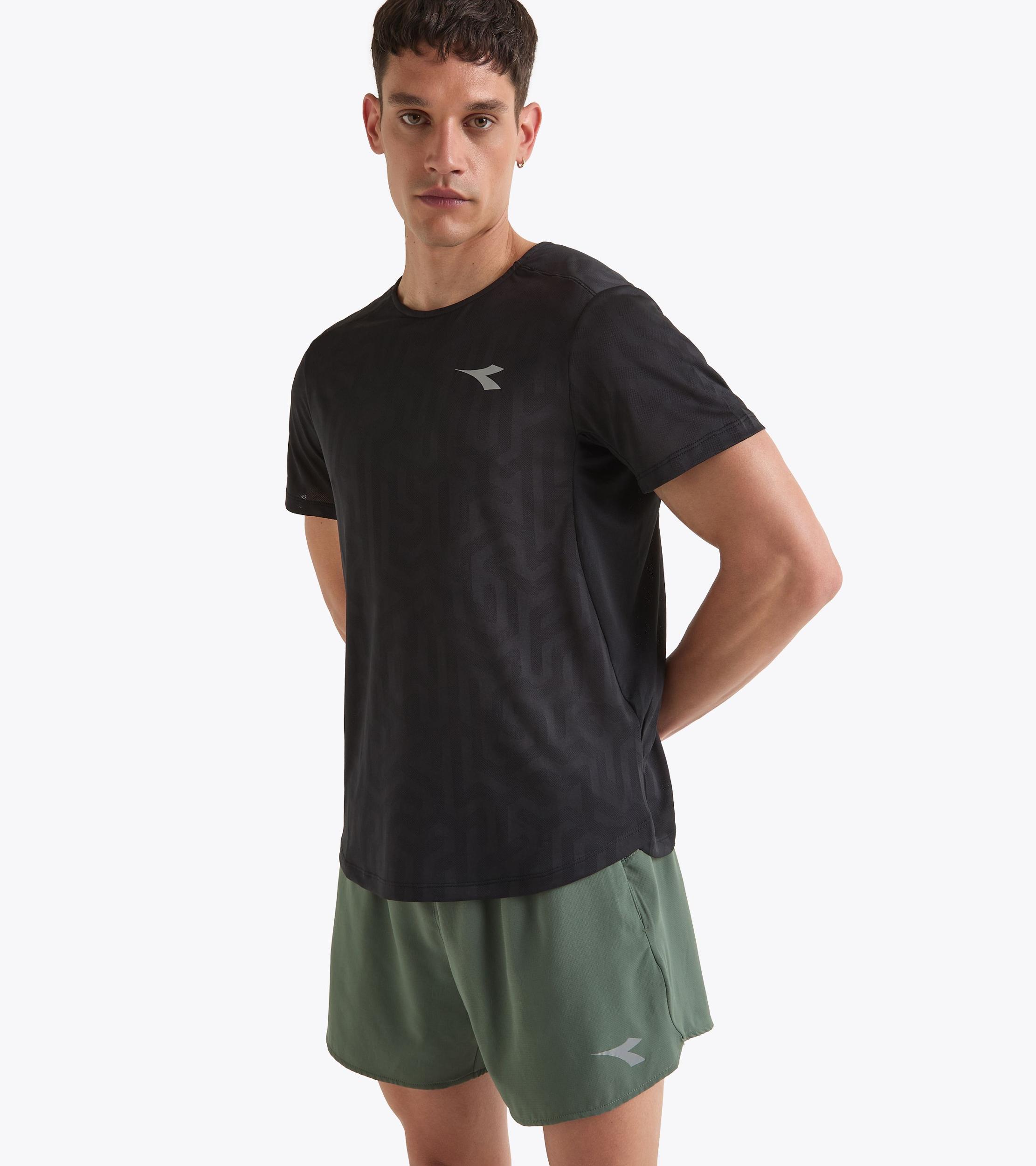 SUPER LIGHT SS T-SHIRT Product Image