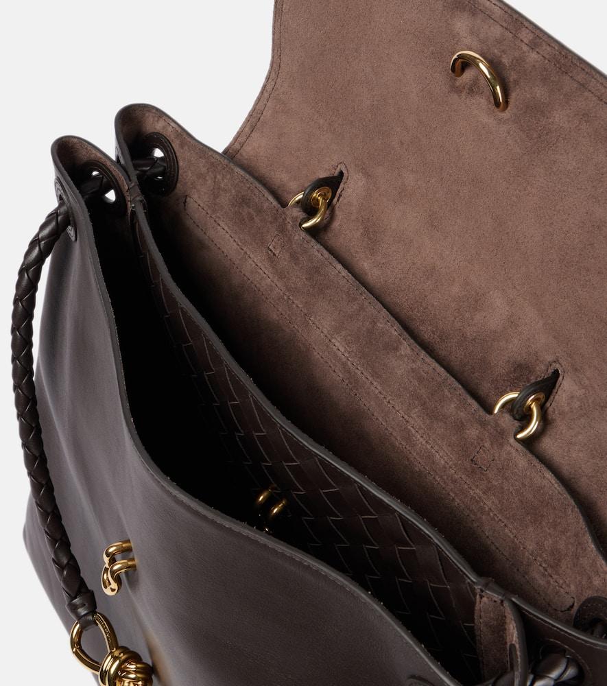 BOTTEGA VENETA Andiamo Large Leather Top-handle Bag In Fondant-m Brass Product Image