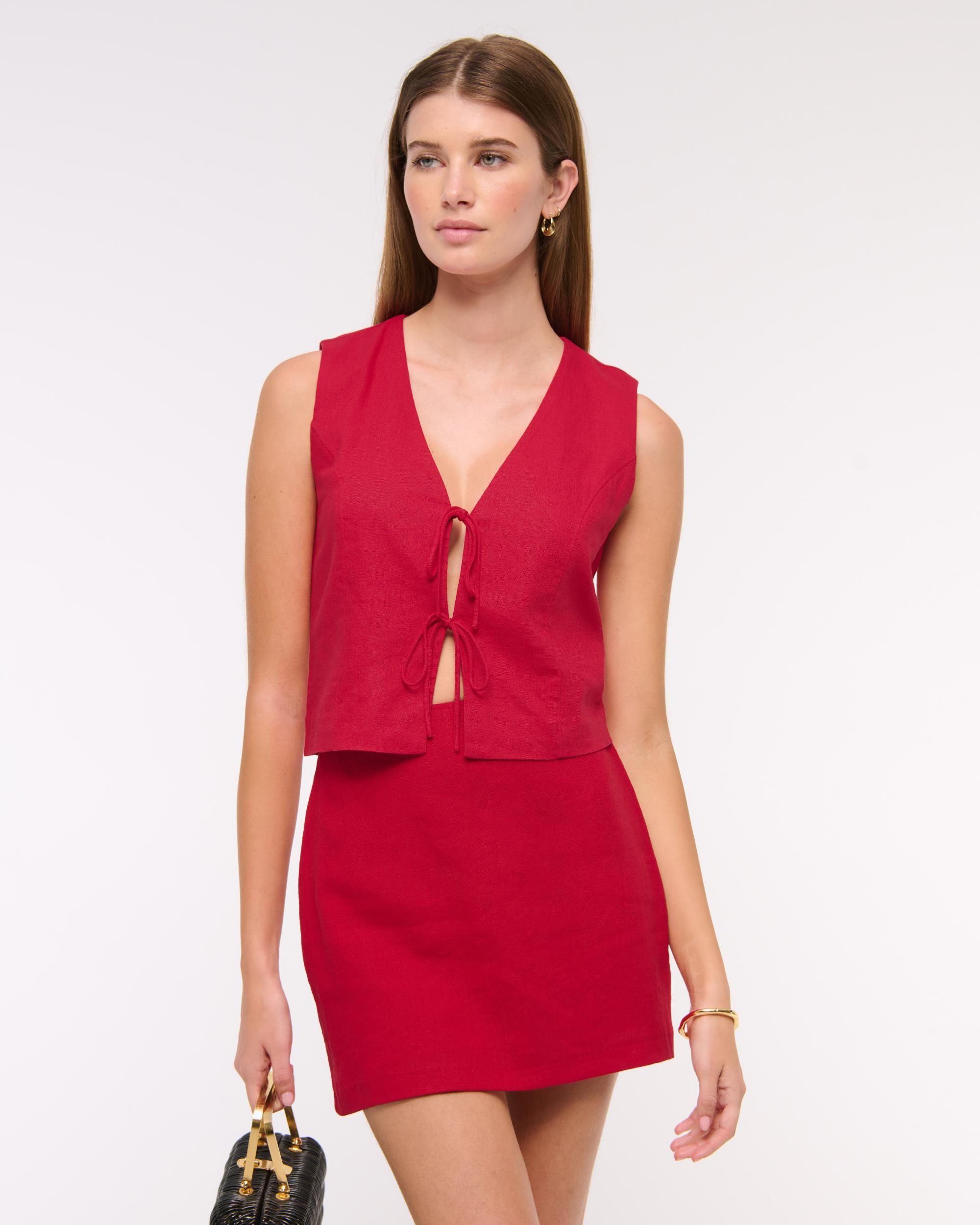 The A&F Scarlett Linen-Blend Mini Skort Product Image