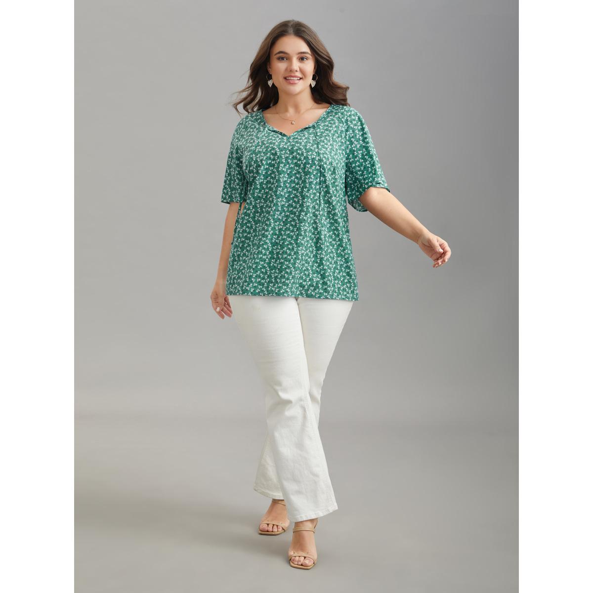 Plus Size Emerald Ditsy Floral Print Half Sleeve Shirt Women Timeless Short sleeve Ribbon-tied collar Elegant Blouses BloomChic 18-20/2X Product Image