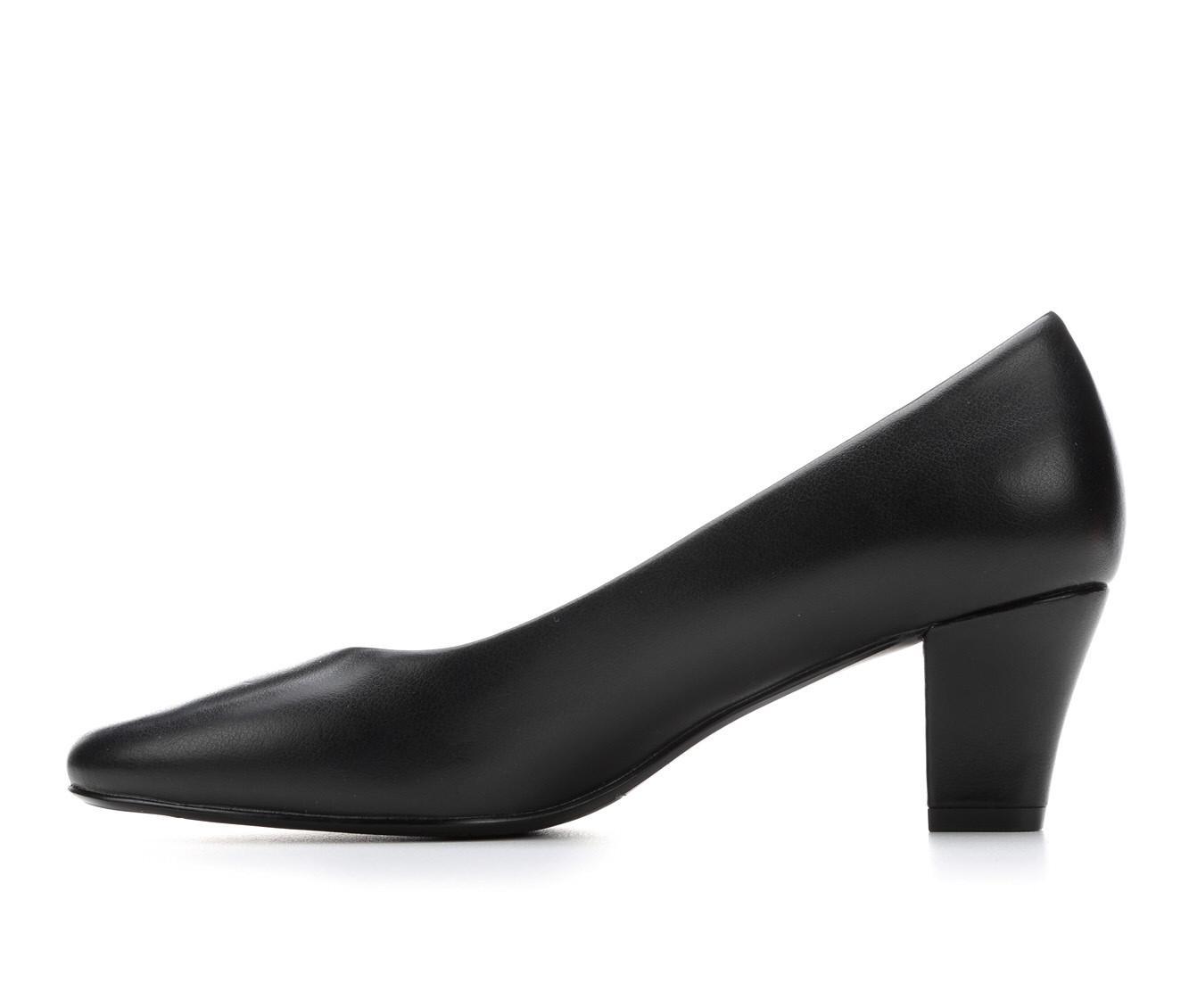 Women's Easy Street Ballari Pumps Product Image