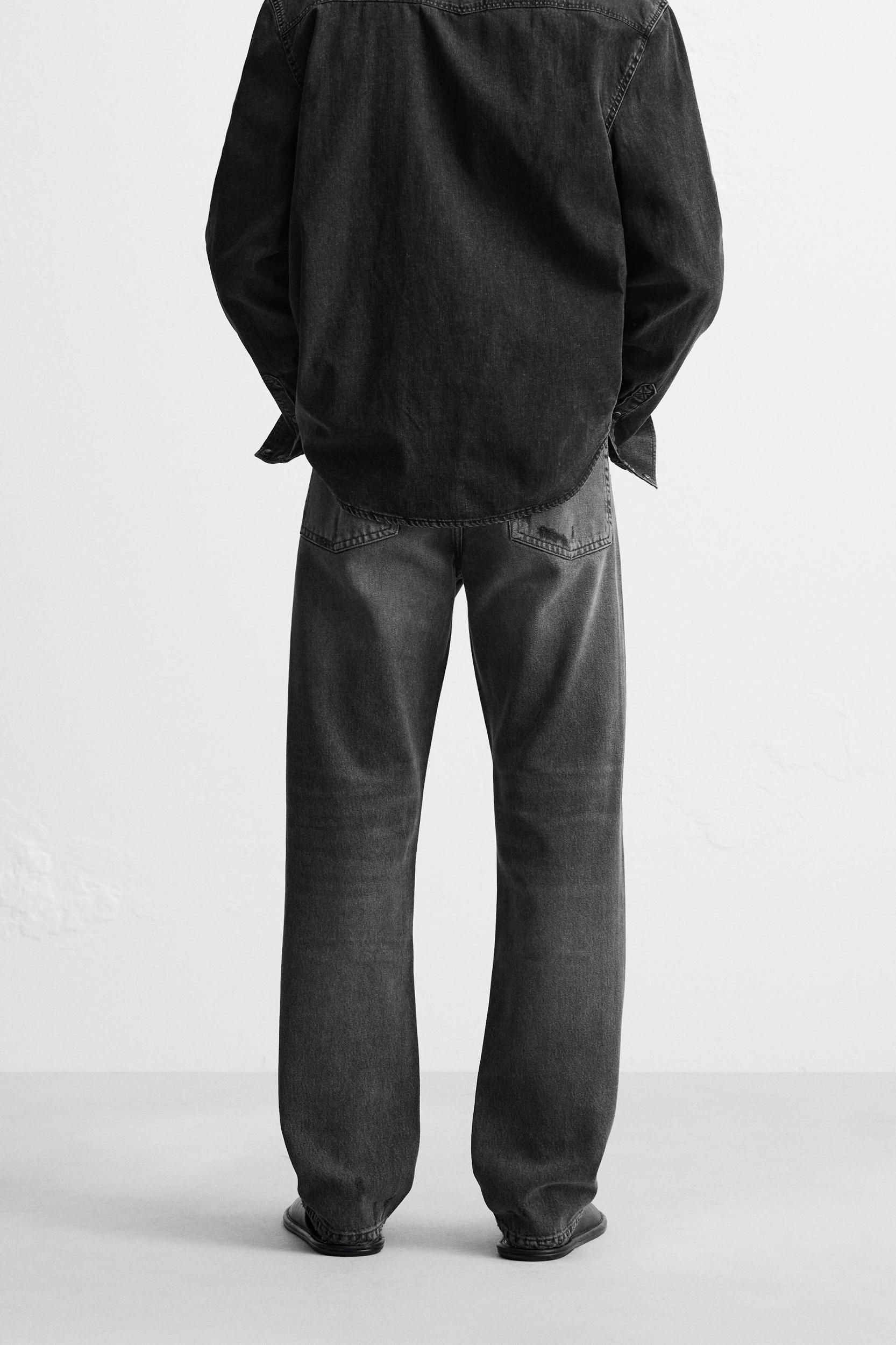 RIPPED STRAIGHT FIT JEANS Product Image