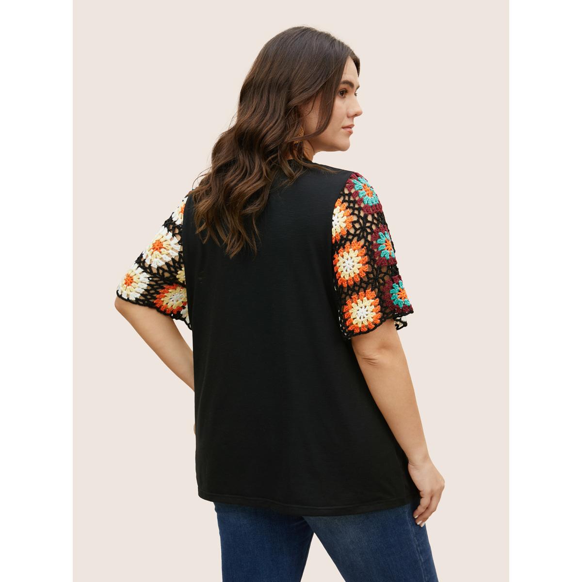 Plus Size Round Neck Crochet Floral Patchwork T-shirt Black Women Resort Contrast Natural Flowers Round Neck Vacation T-shirts BloomChic 10/M Product Image