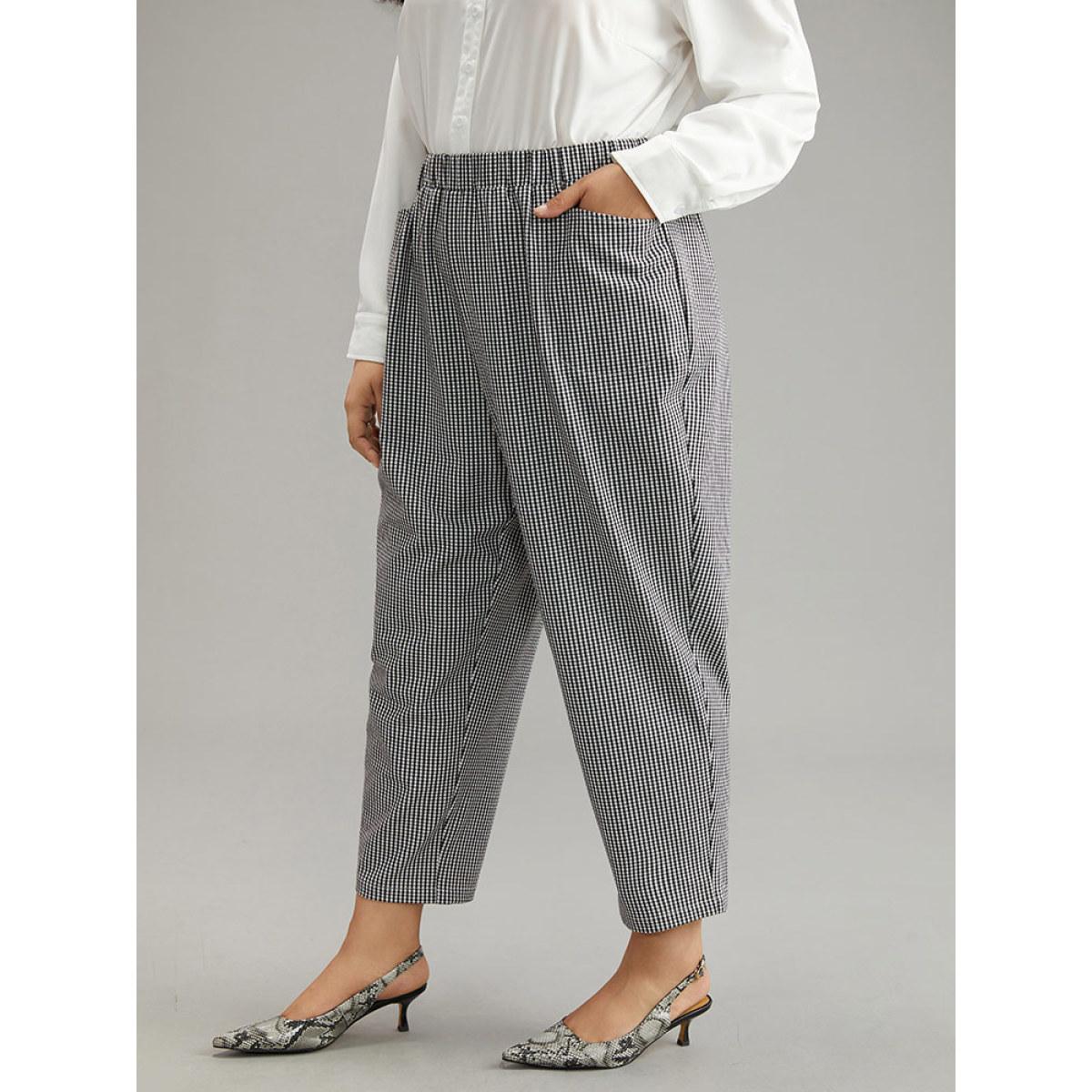 Plus Size Gingham Elastic Waist Pocket Pants Women Black At the Office Straight Leg High Rise Office Pants BloomChic 28/5X Product Image