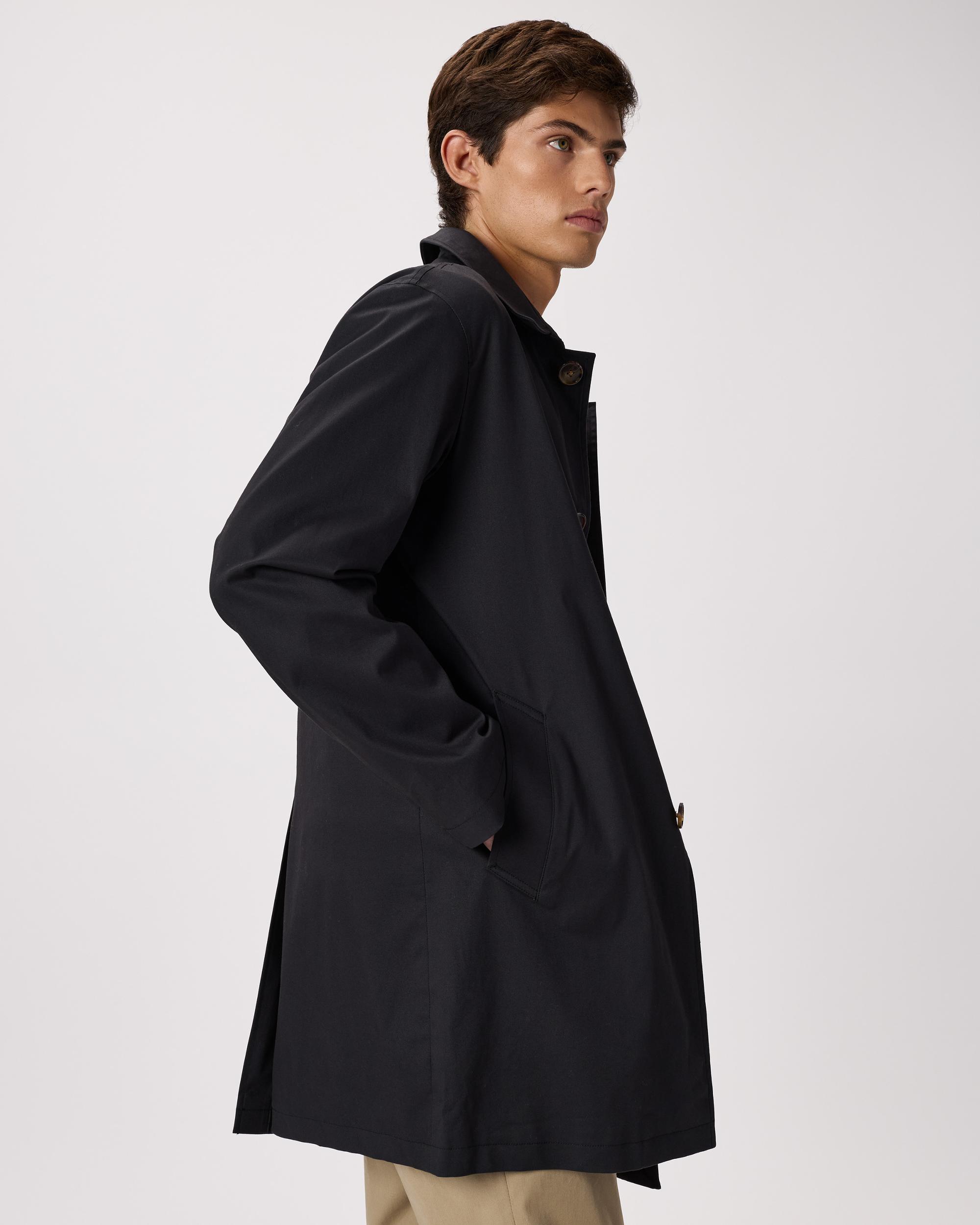 Quince | Men's Comfort Stretch Trench Coat Organic Cotton Product Image