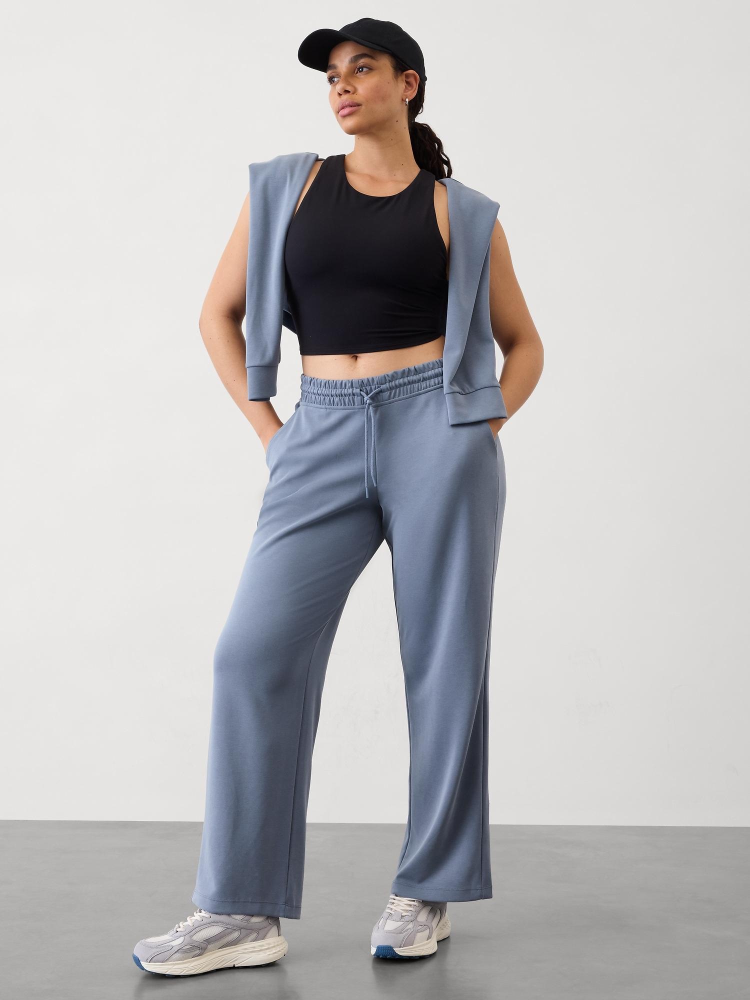 Seasoft Mid Rise Straight Pant Product Image