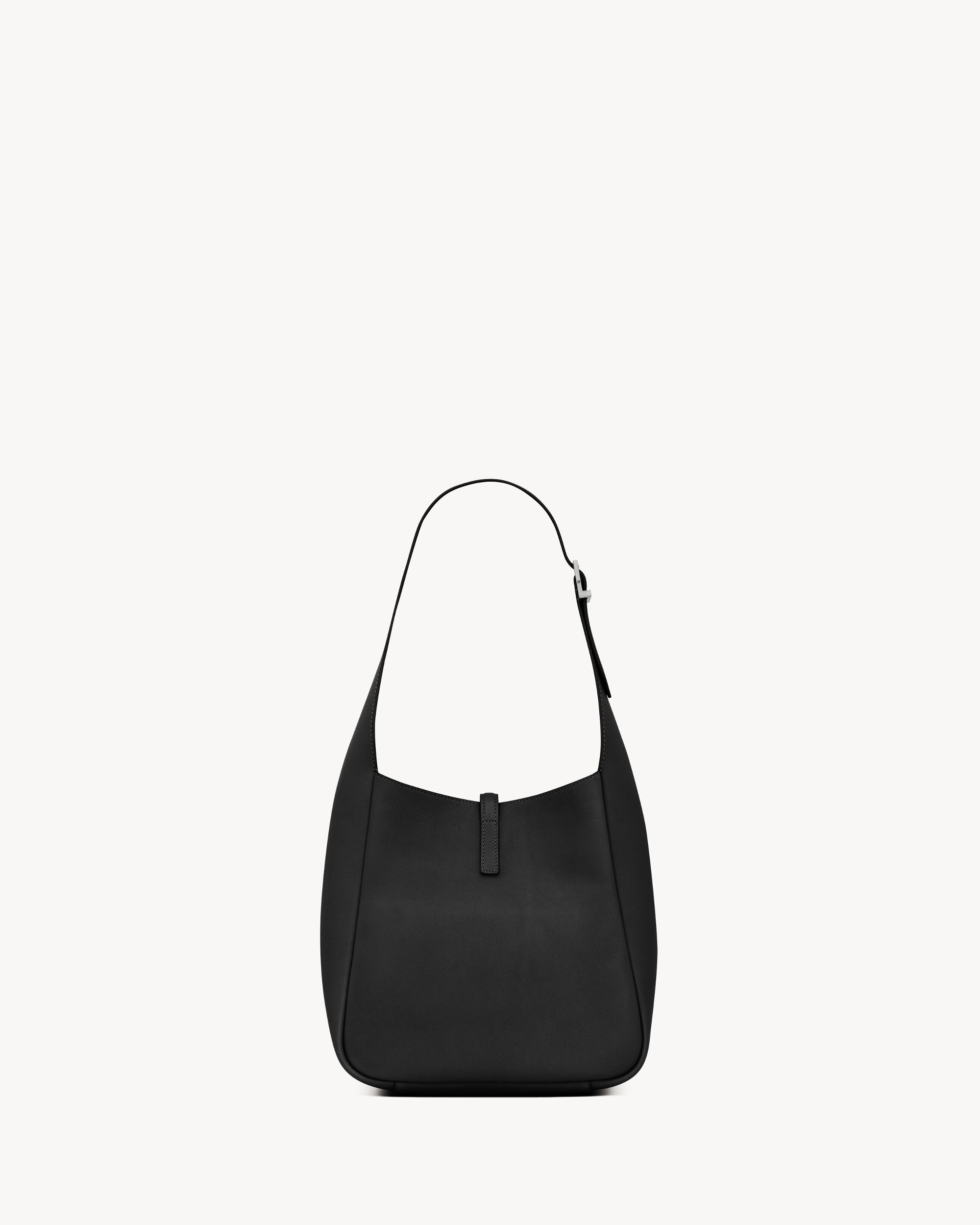 LE 5 À 7 supple small IN GRAINED LEATHER Product Image