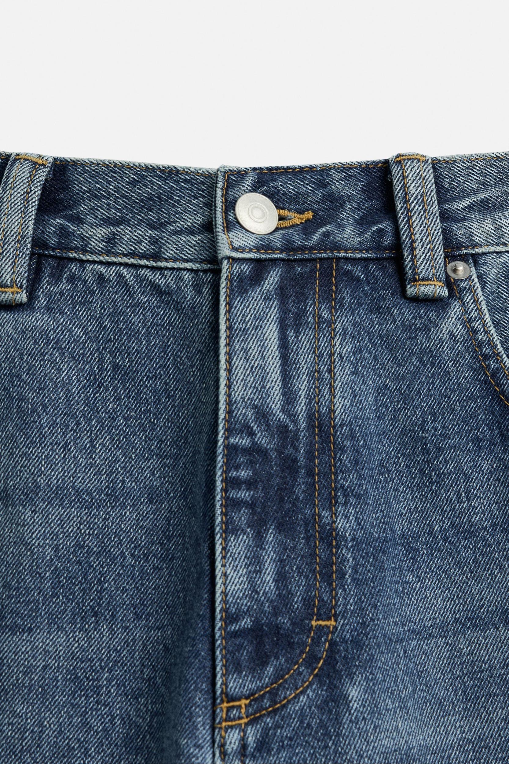 EMBROIDERED RELAXED FIT JEANS Product Image