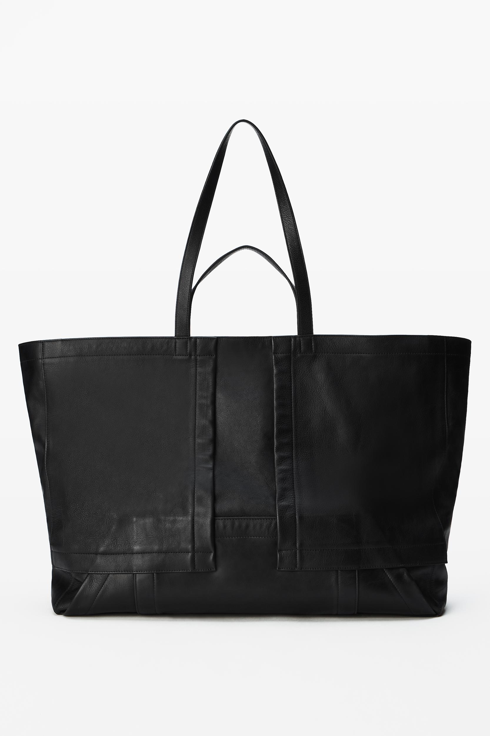 Pack Tote In Leather Xl Product Image