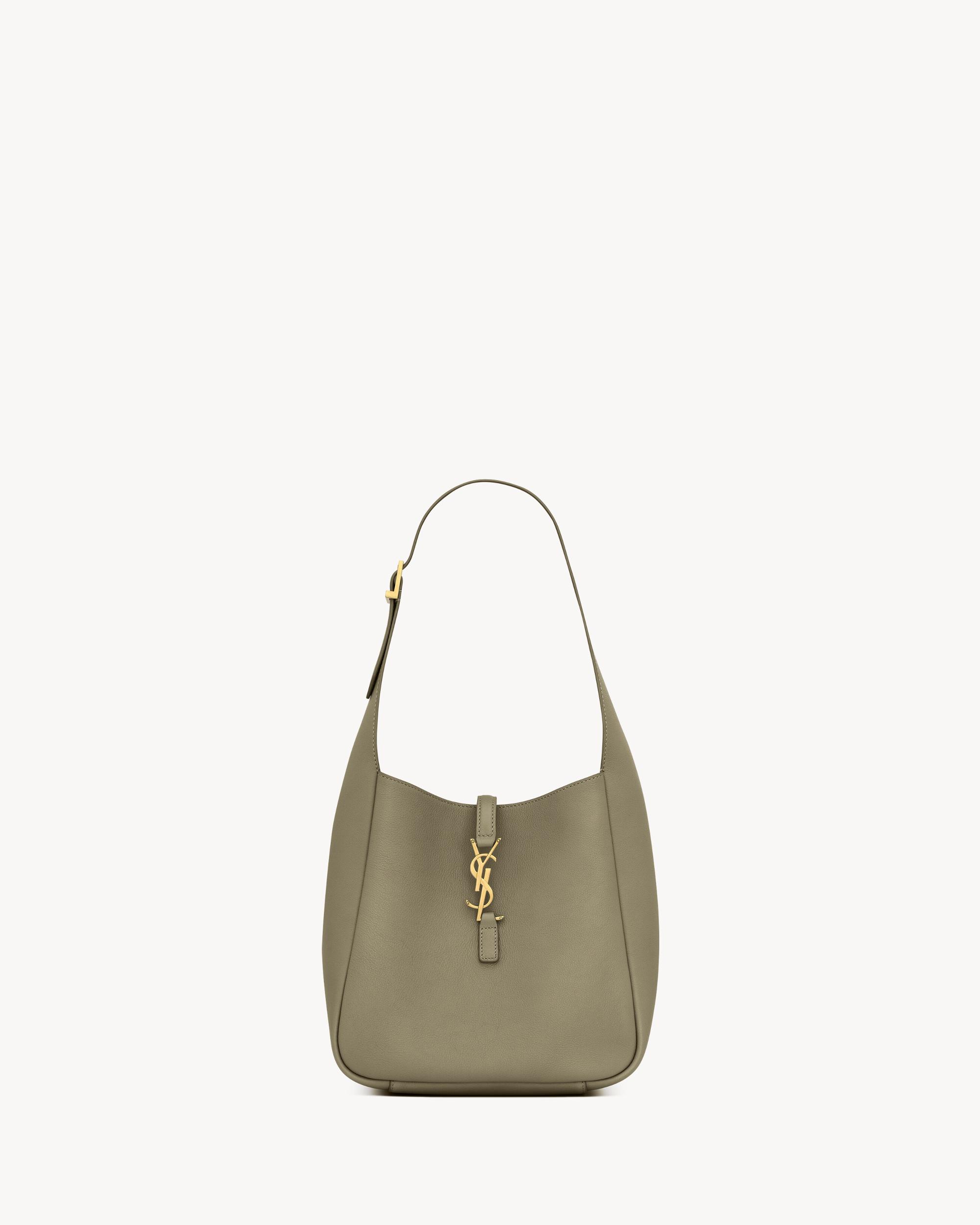 LE 5 À 7 supple small IN GRAINED LEATHER Product Image