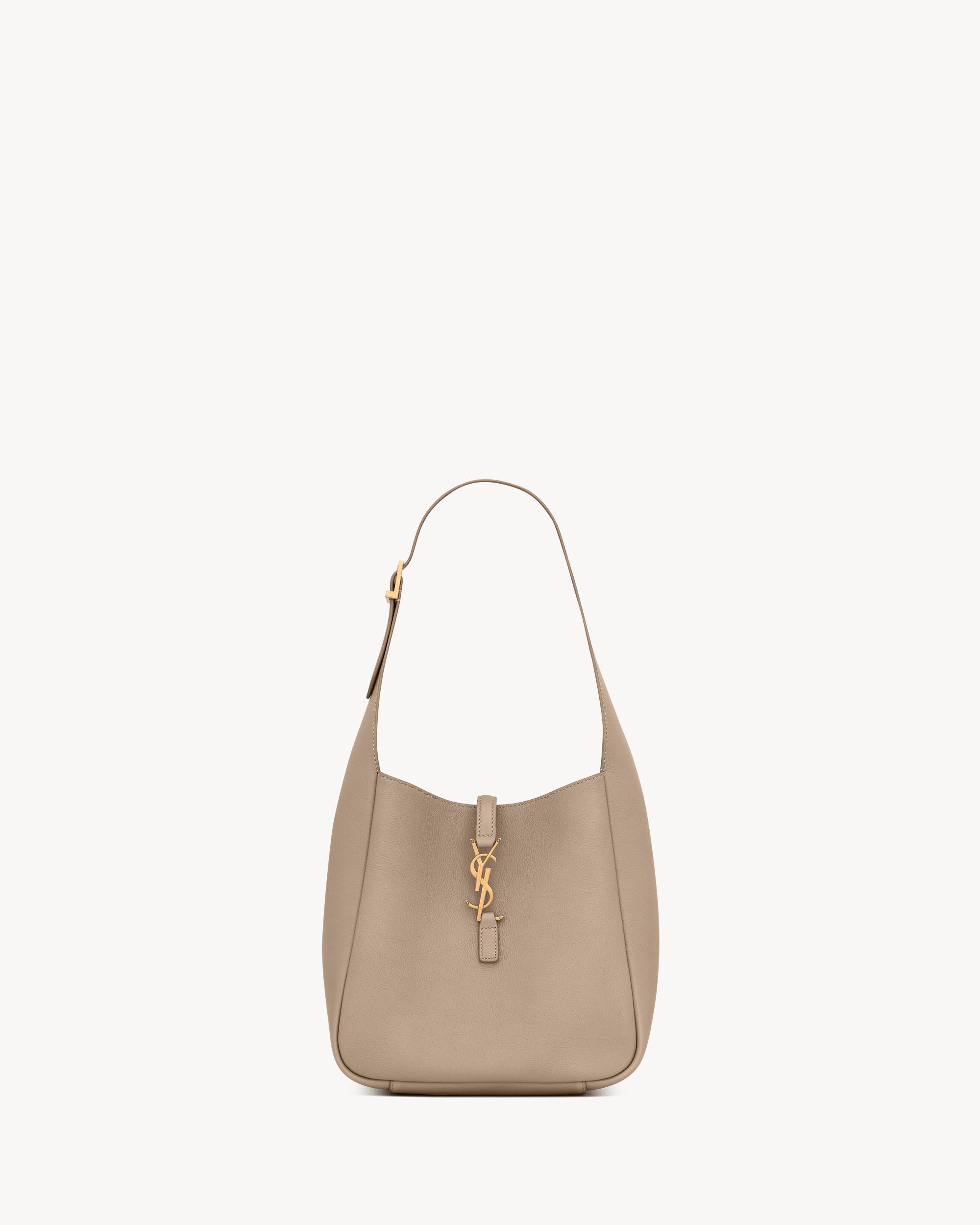 LE 5 À 7 supple small IN GRAINED LEATHER Product Image