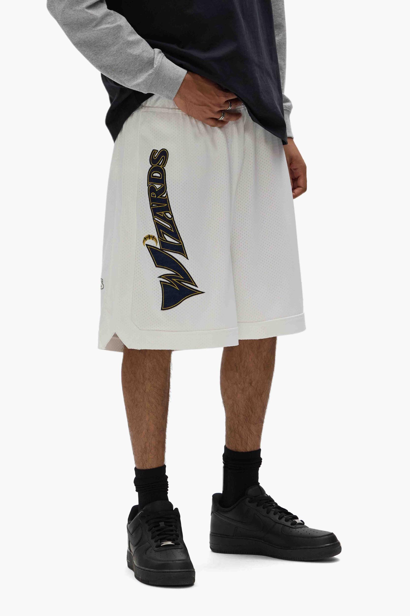 Wizards Mesh Shorts Male Product Image