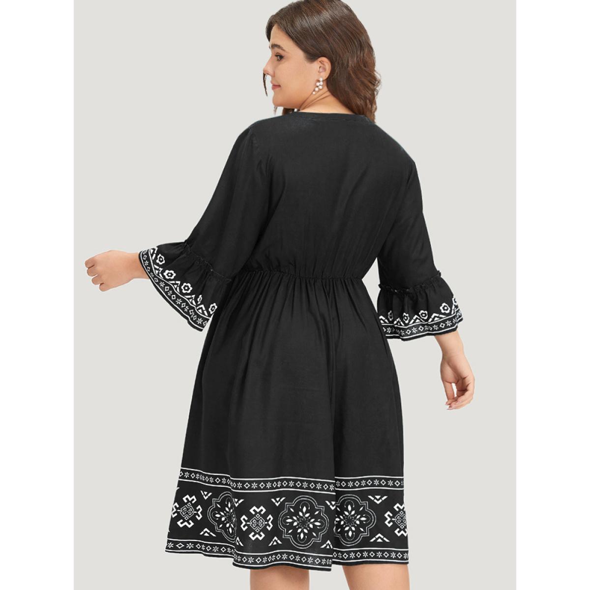 Plus Size Bandana Print Knot Neck Frill Trim Bell Sleeve Dress Black Women Vacation Cross straps Notched collar Half Sleeve Curvy Midi Dress BloomChic 30/6X Product Image