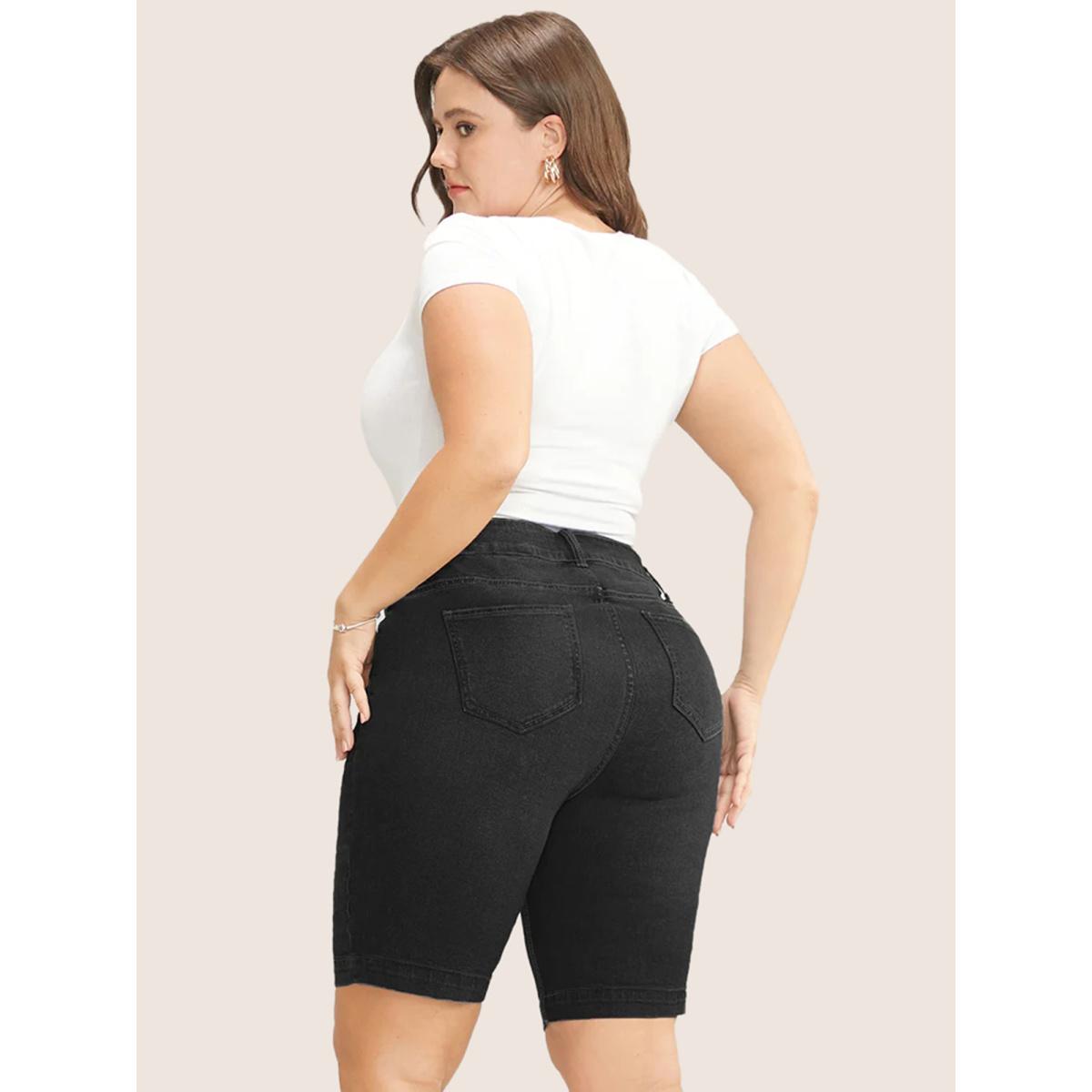 Plus Size Very Stretchy High Rise Dark Wash Denim Shorts Women DarkGray Casual Plain High stretch Slanted pocket Jeans BloomChic 28/5X Product Image