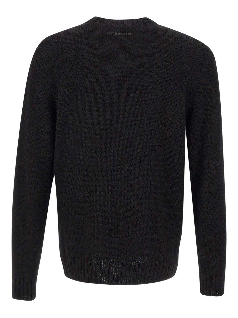 Snoopy-embroidered crew-neck sweater Product Image