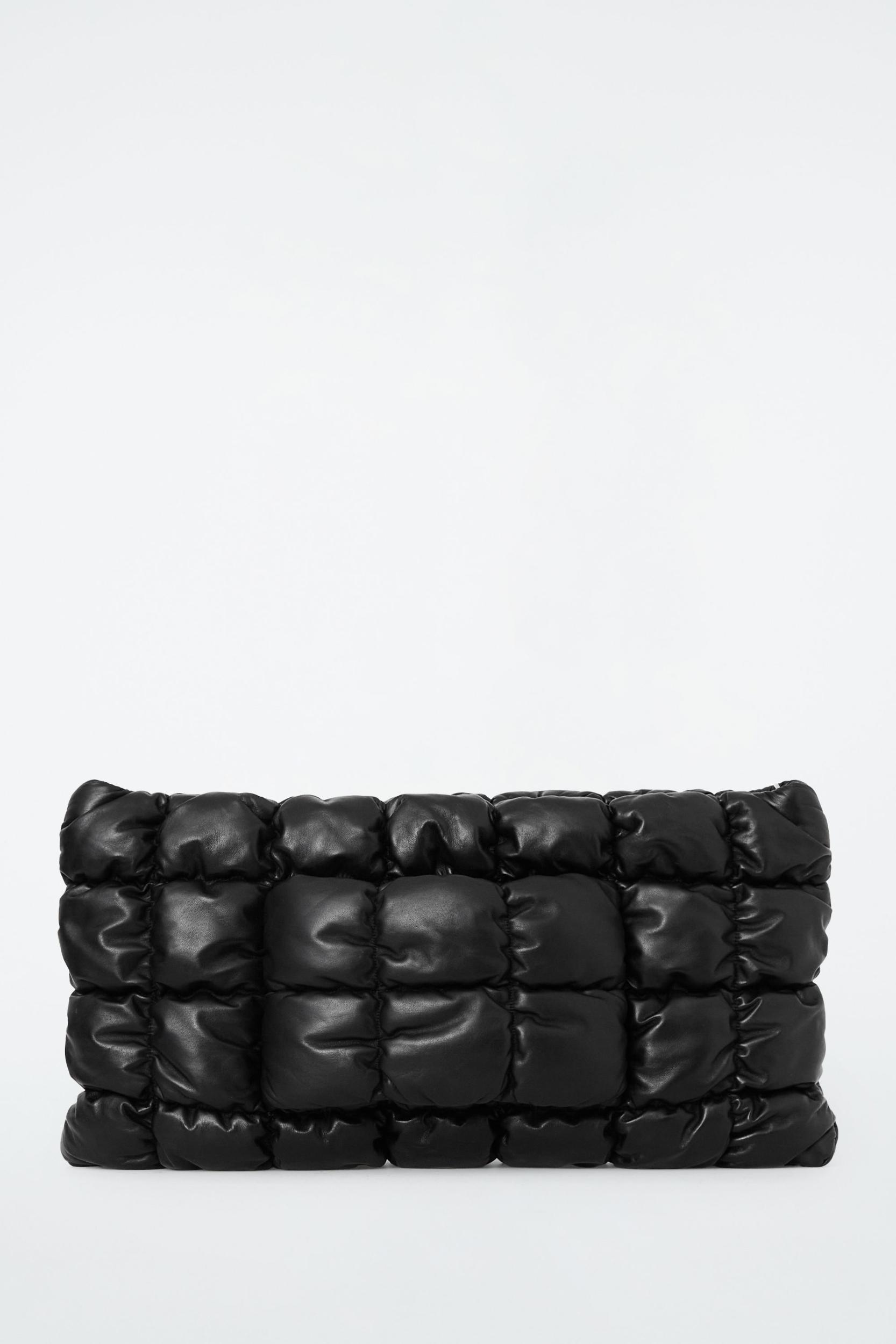 PILLOW OVERSIZED QUILTED CLUTCH BAG - LEATHER Product Image