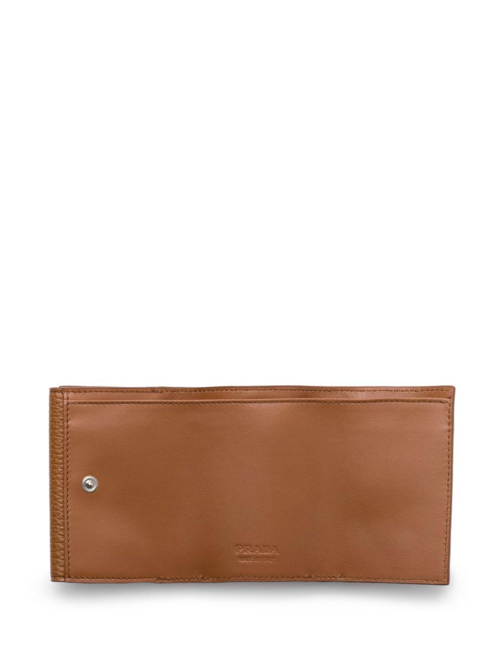textured leather wallet Product Image