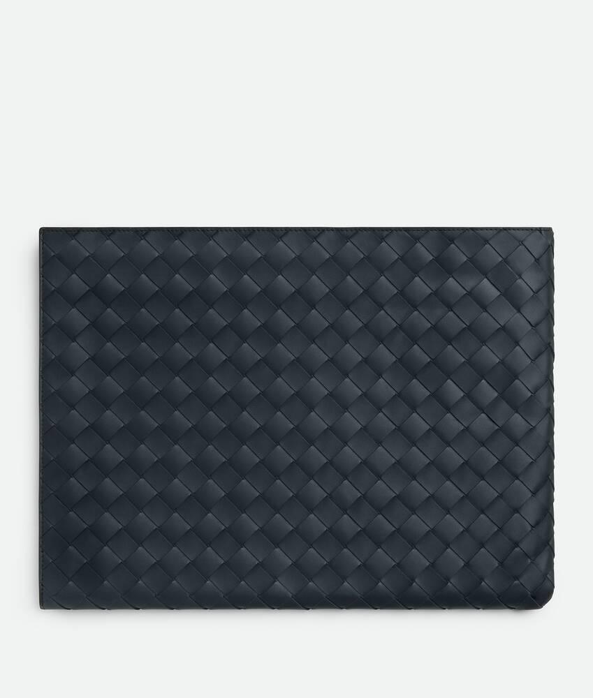 Men's Intrecciato Half Zipped Pouch in Shadow/olive oil Product Image