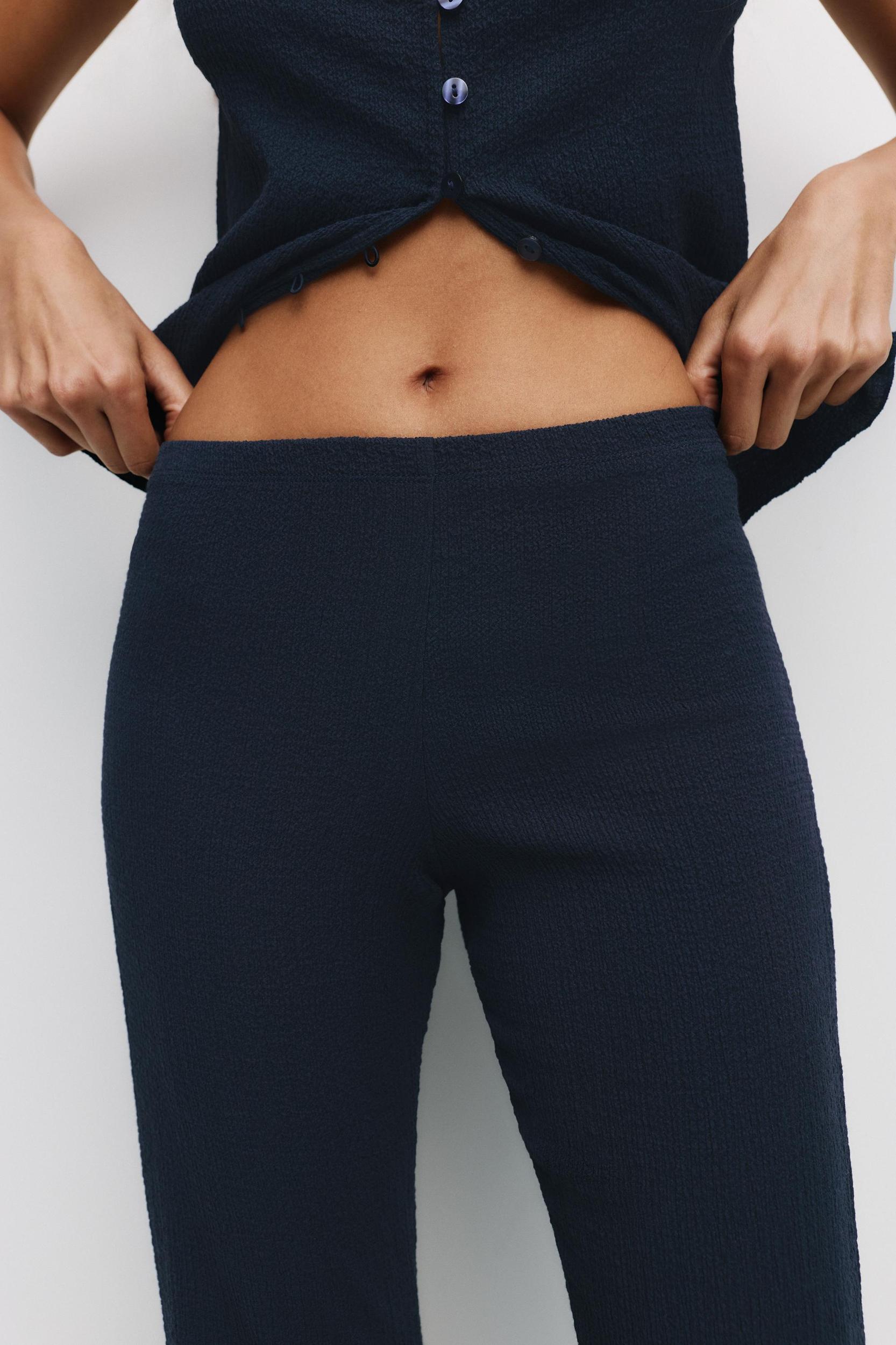 Flared crepe pants Product Image