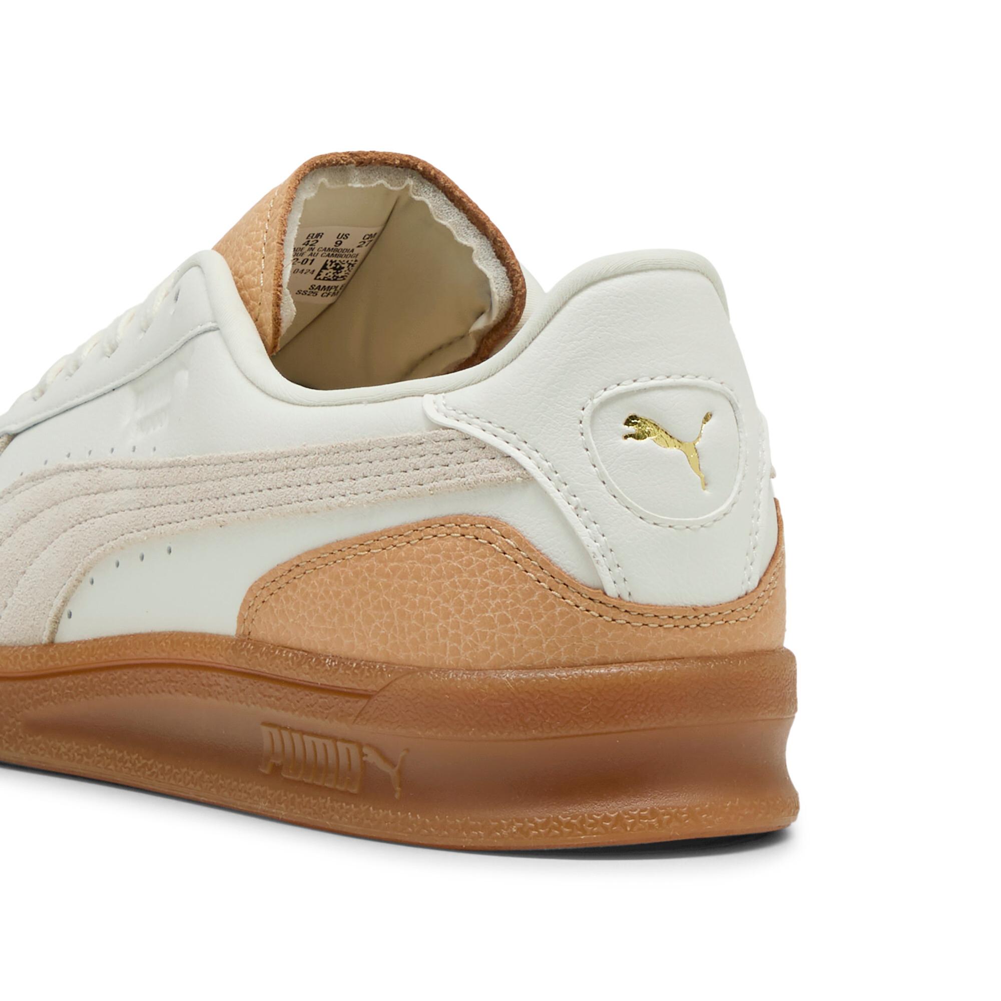 Indoor Special Sneakers Product Image