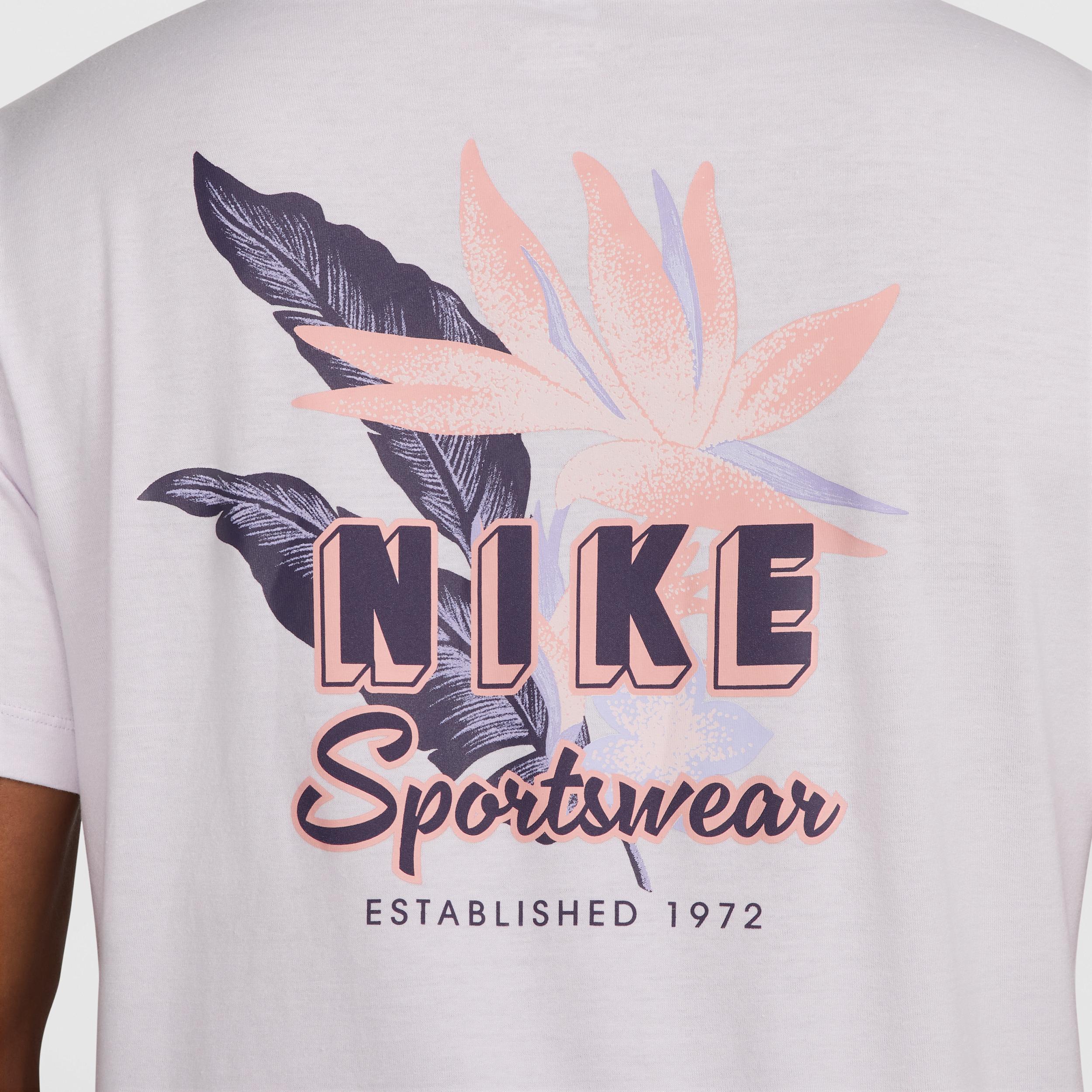 Nike Sportswear Men's Crew-Neck T-Shirt Product Image