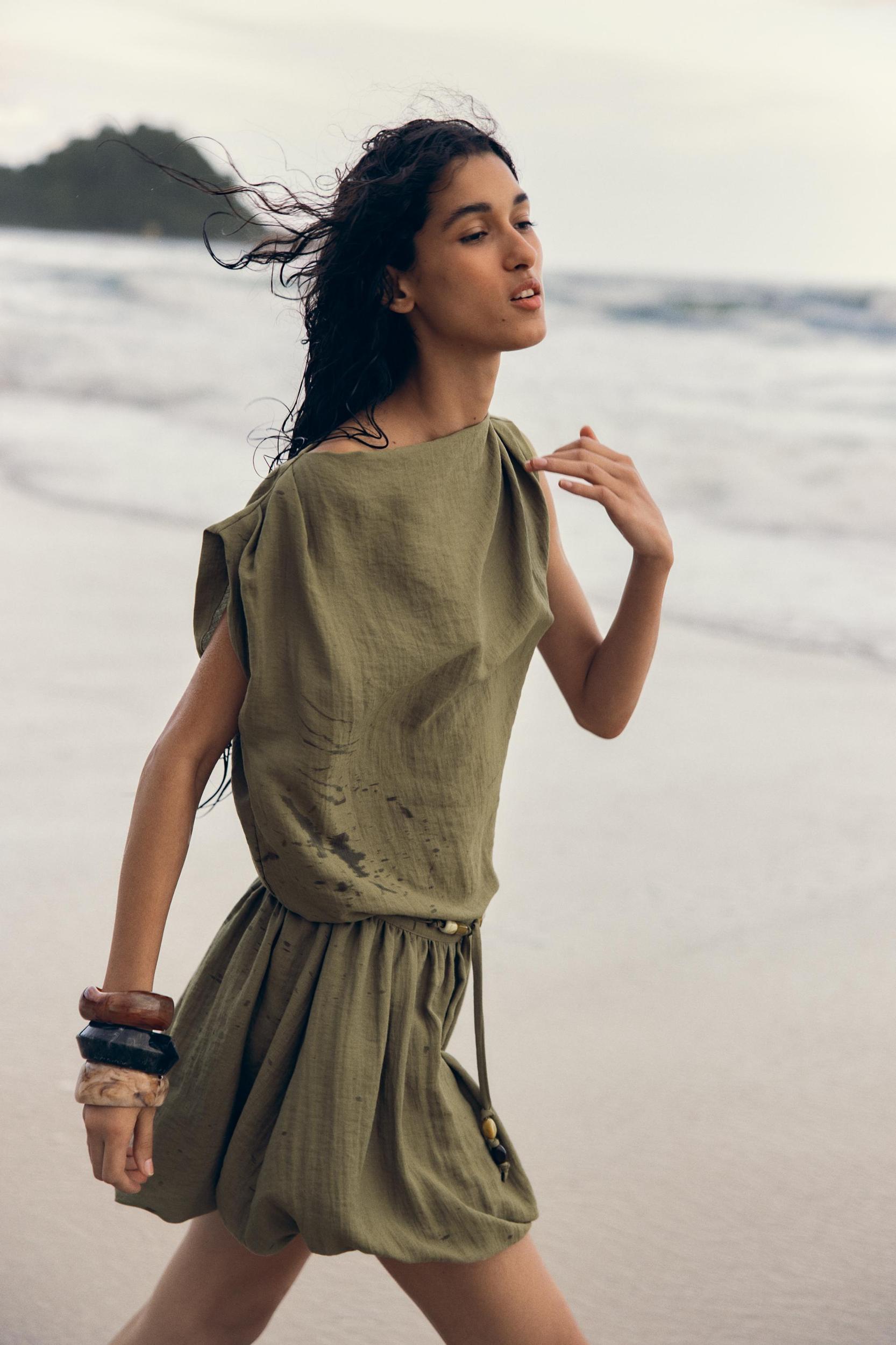 PUFFED MINI SKIRT Product Image