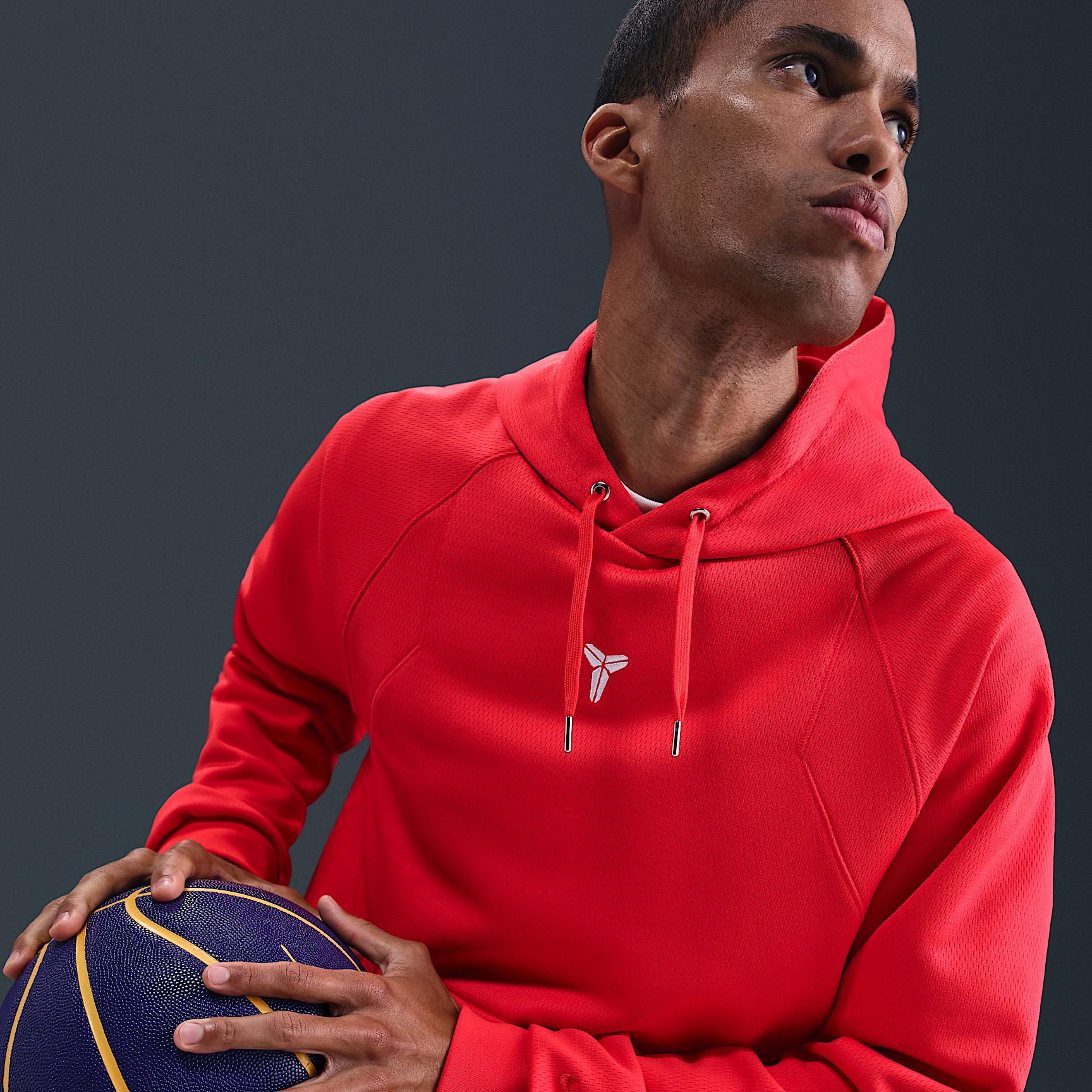 Nike Men's Kobe Therma-FIT Pullover Hoodie Product Image