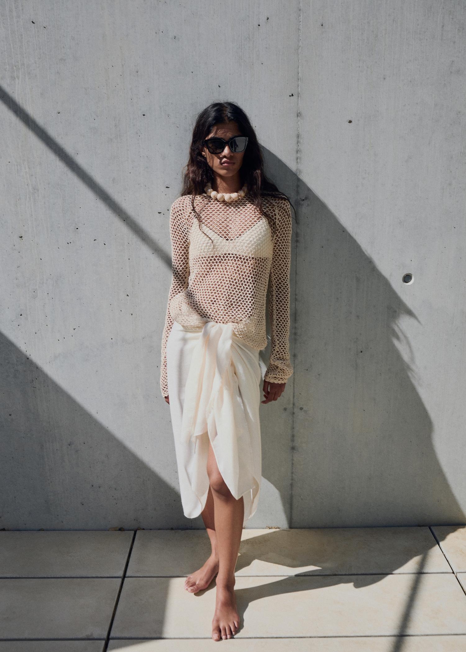 Long-sleeved crochet sweater - Women | MANGO USA Product Image