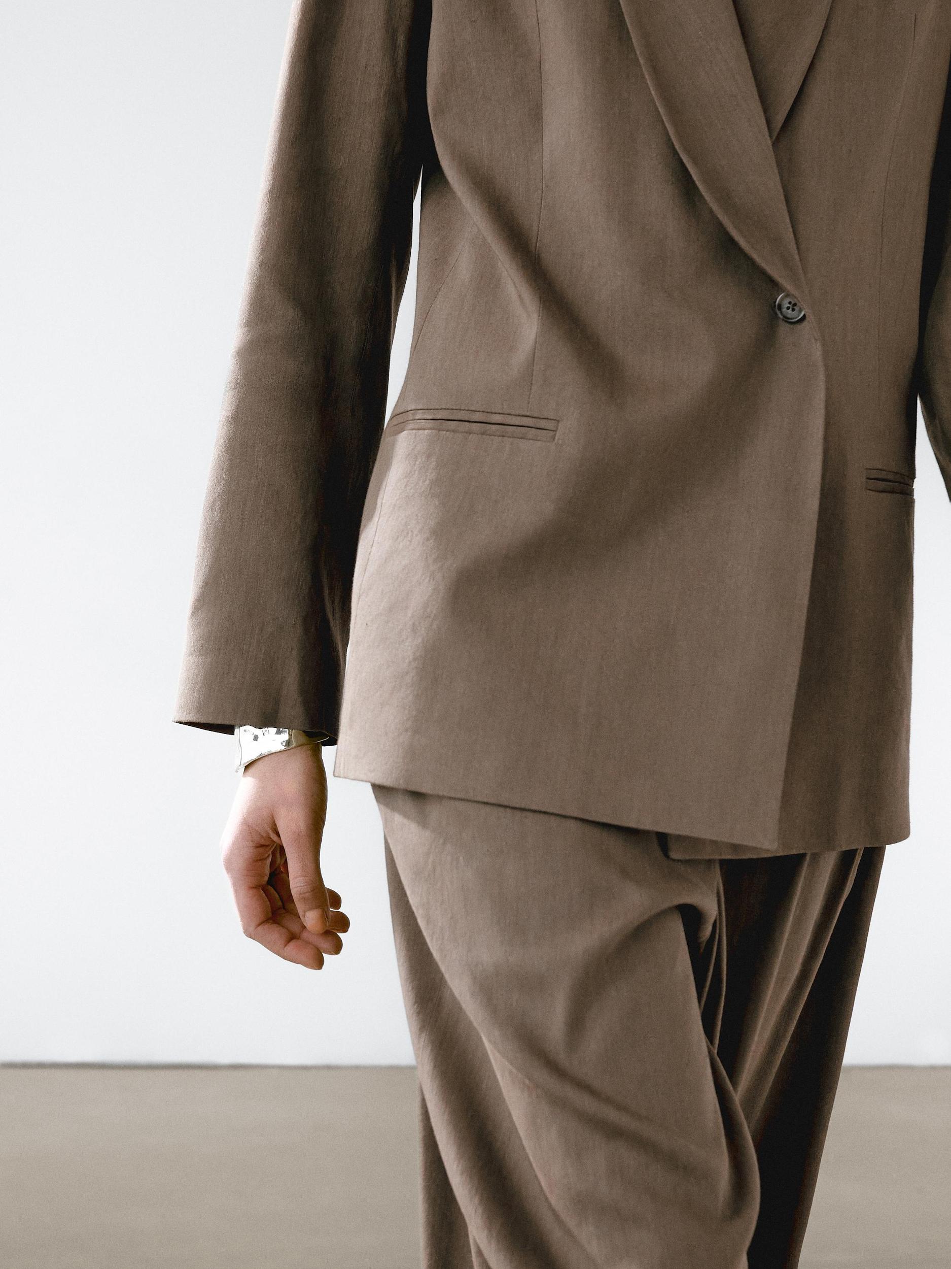 Linen blend dinner jacket Product Image