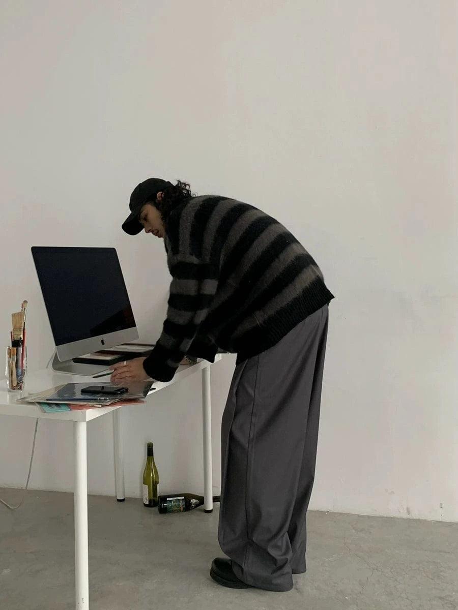 RT No. 18815 PLEATED WIDE STRAIGHT PANTS Product Image