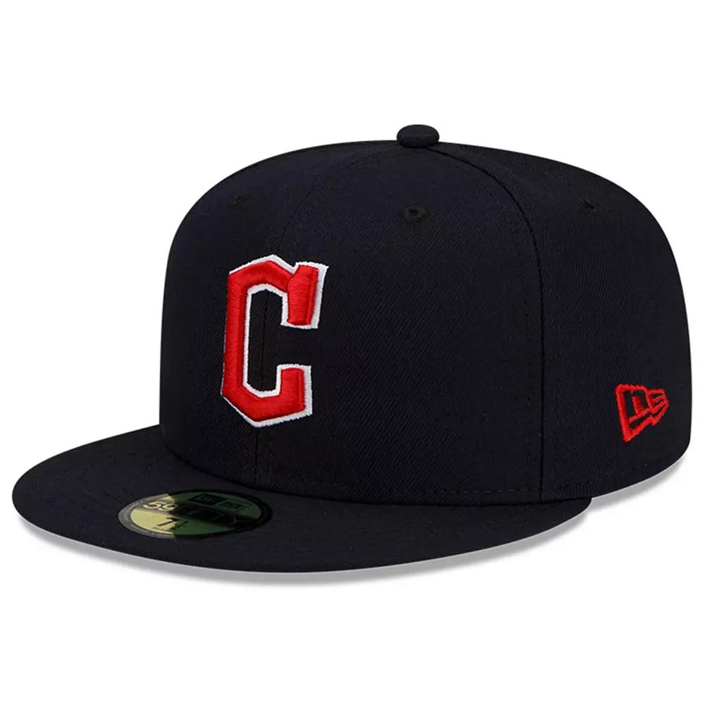Men's New Era Navy Cleveland Guardians Road Authentic Collection On-Field 59FIFTY Fitted Hat, Size: 7 3/4, Grd Blue Product Image