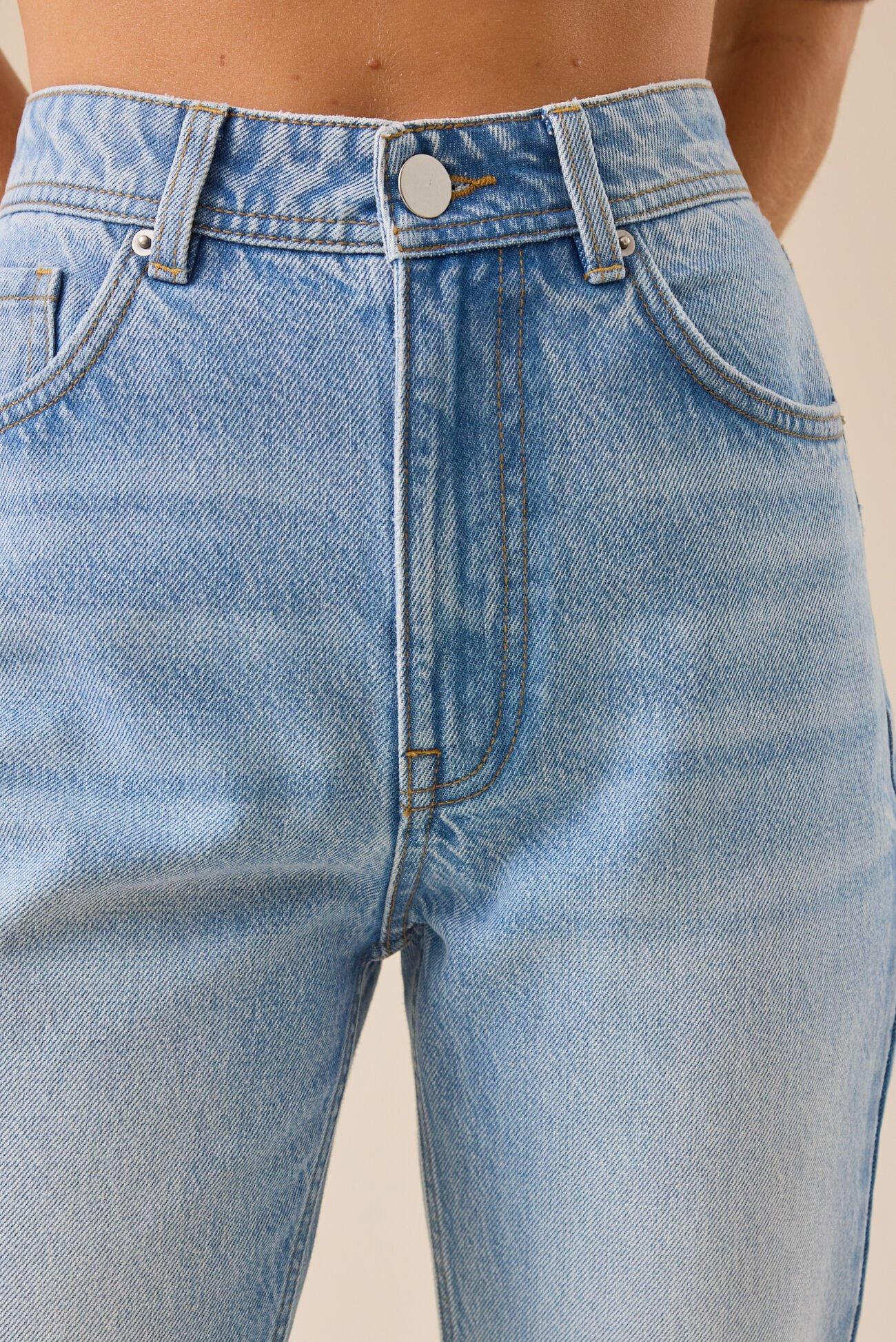 Bella Mom Jean Product Image