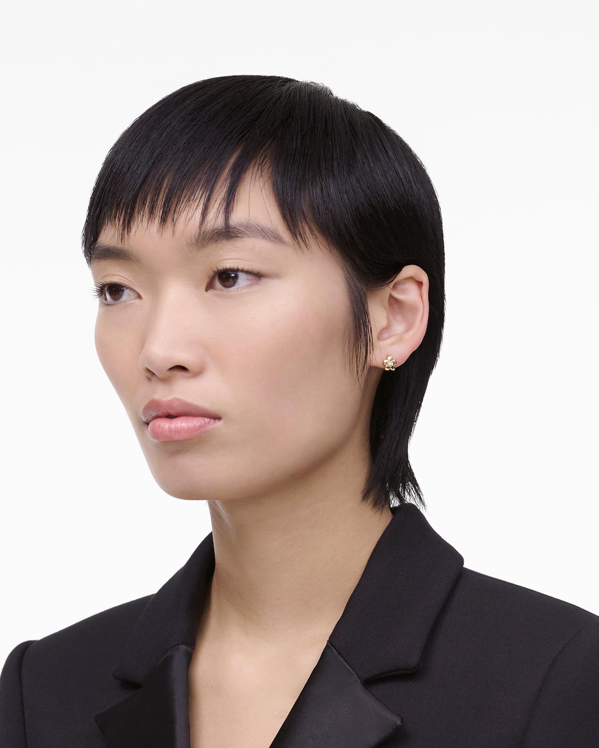 The Daisy Earrings Product Image