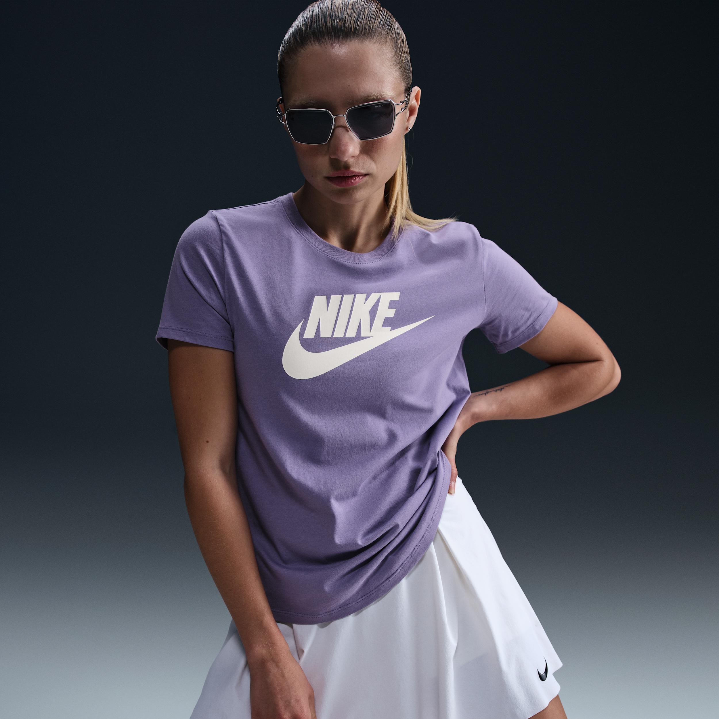 Women's Nike Sportswear Essentials Logo T-Shirt Product Image