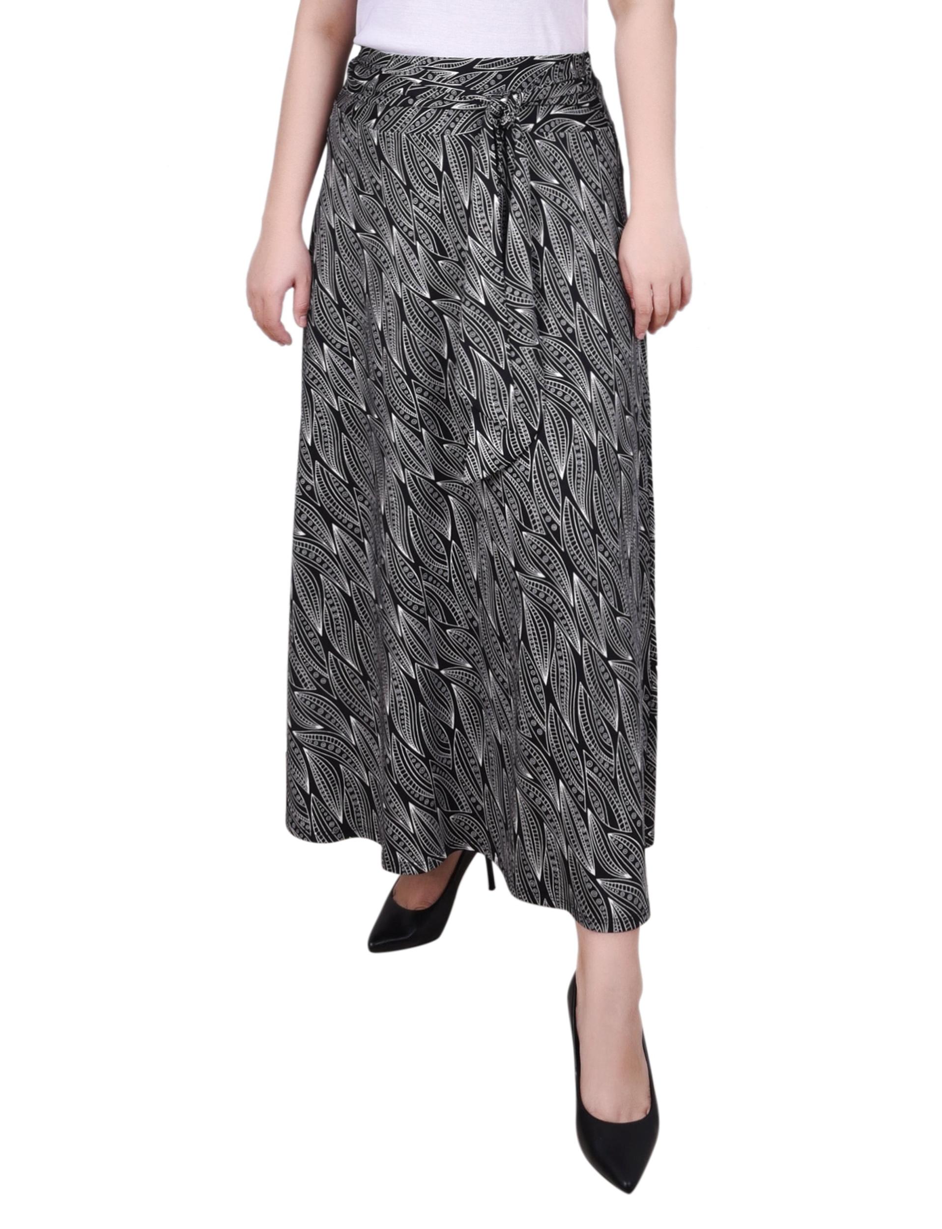 Black White Light Leaves Maxi Skirt With Sash Waist Tie - Petite Product Image