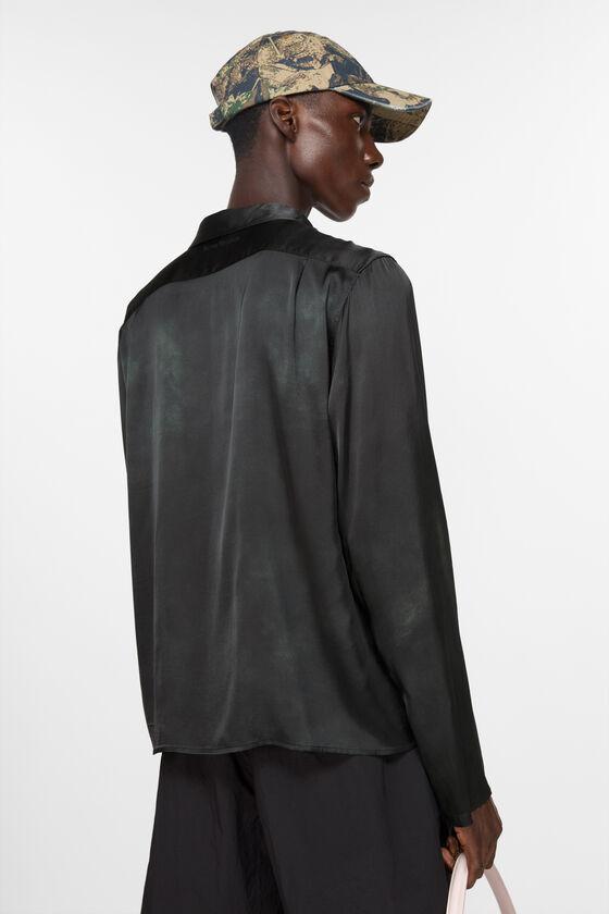 Button-up shirt printed Product Image