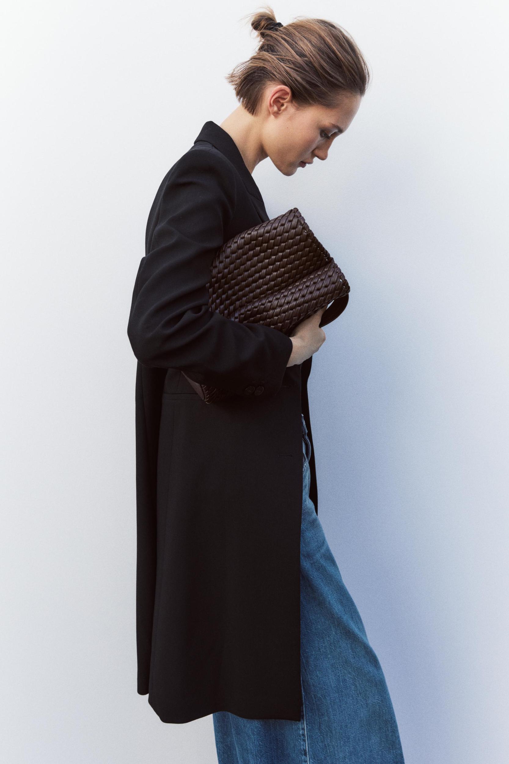 WOVEN EFFECT BUCKET BAG Product Image