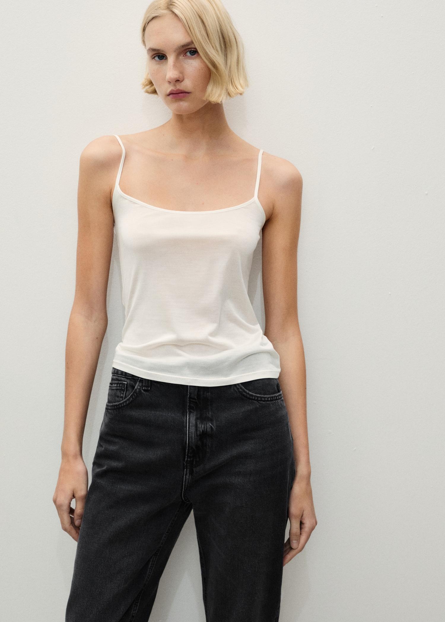 Mom2000 high-rise jeans - Women | MANGO USA Product Image